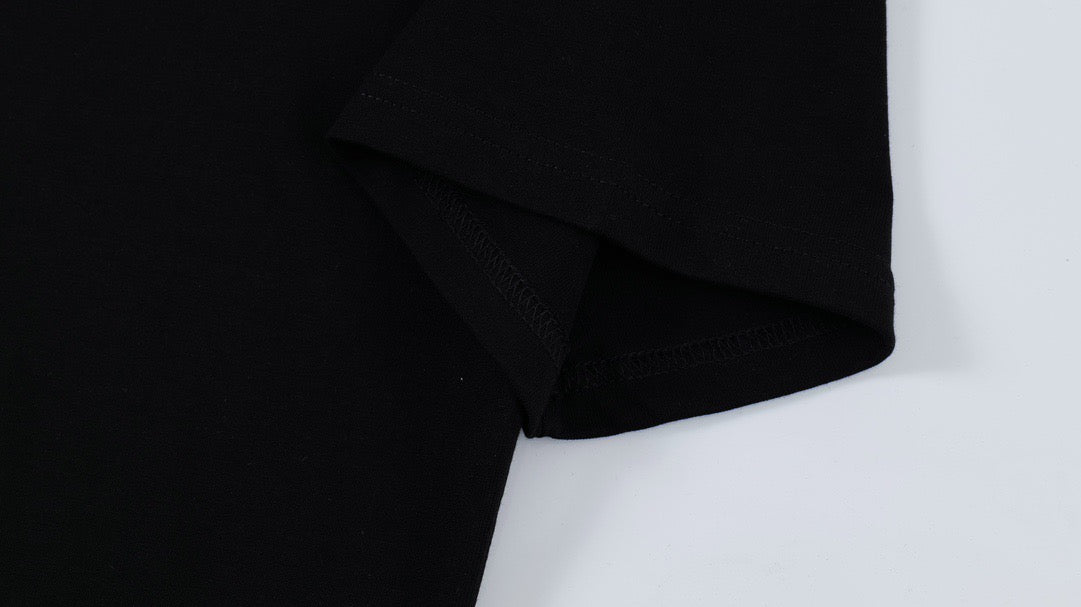 Schwarzes T-Shirt