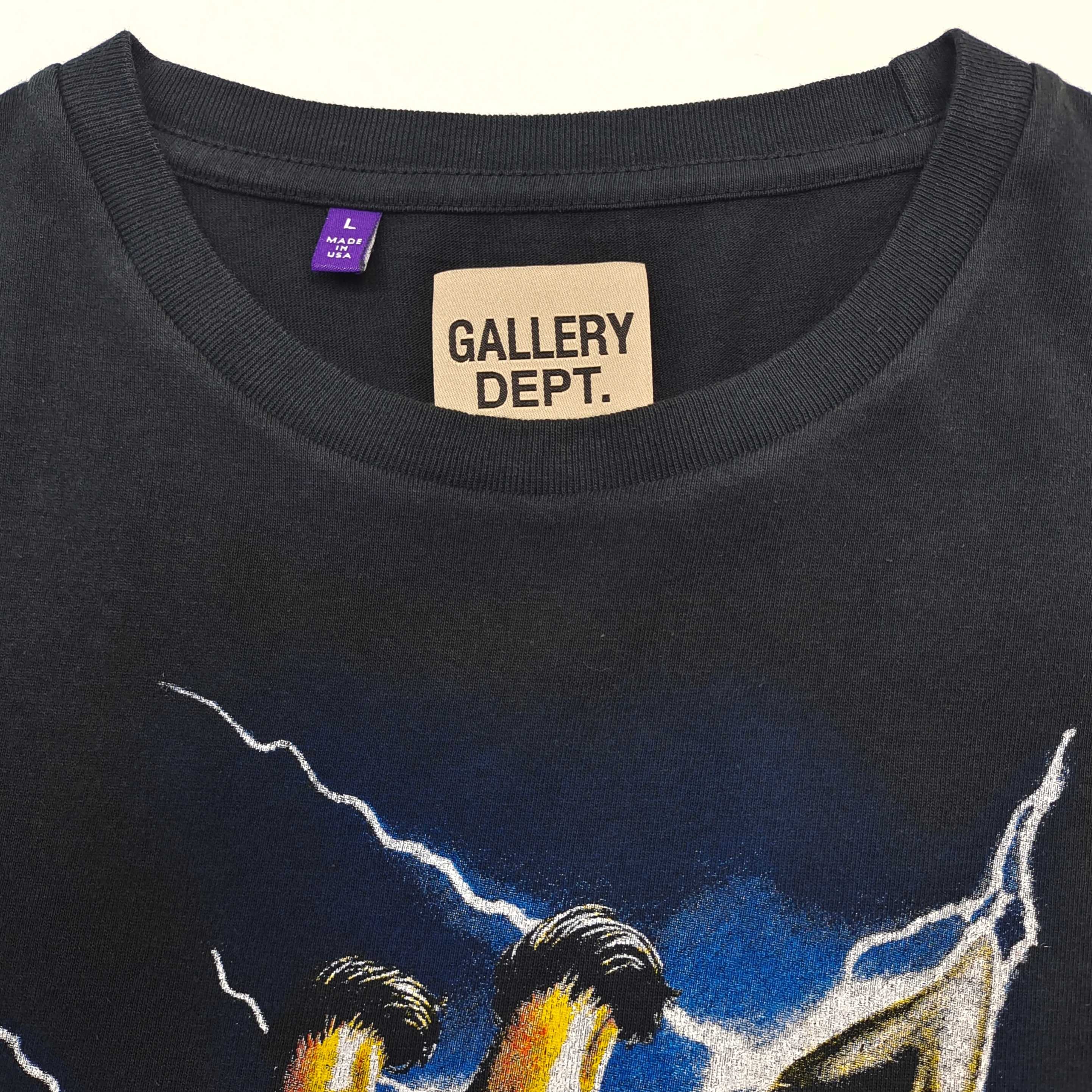 Schwarzes T-Shirt
