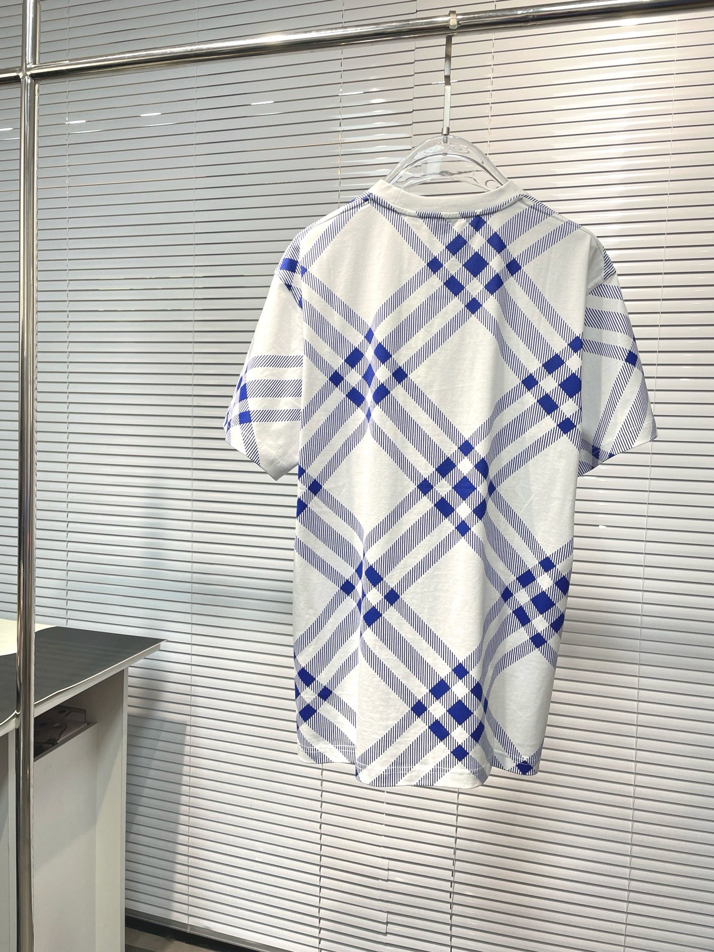 Weißblaue T-Shirts