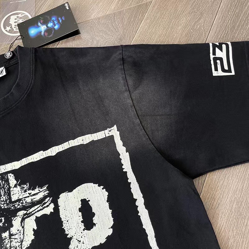 Schwarzes T-Shirt