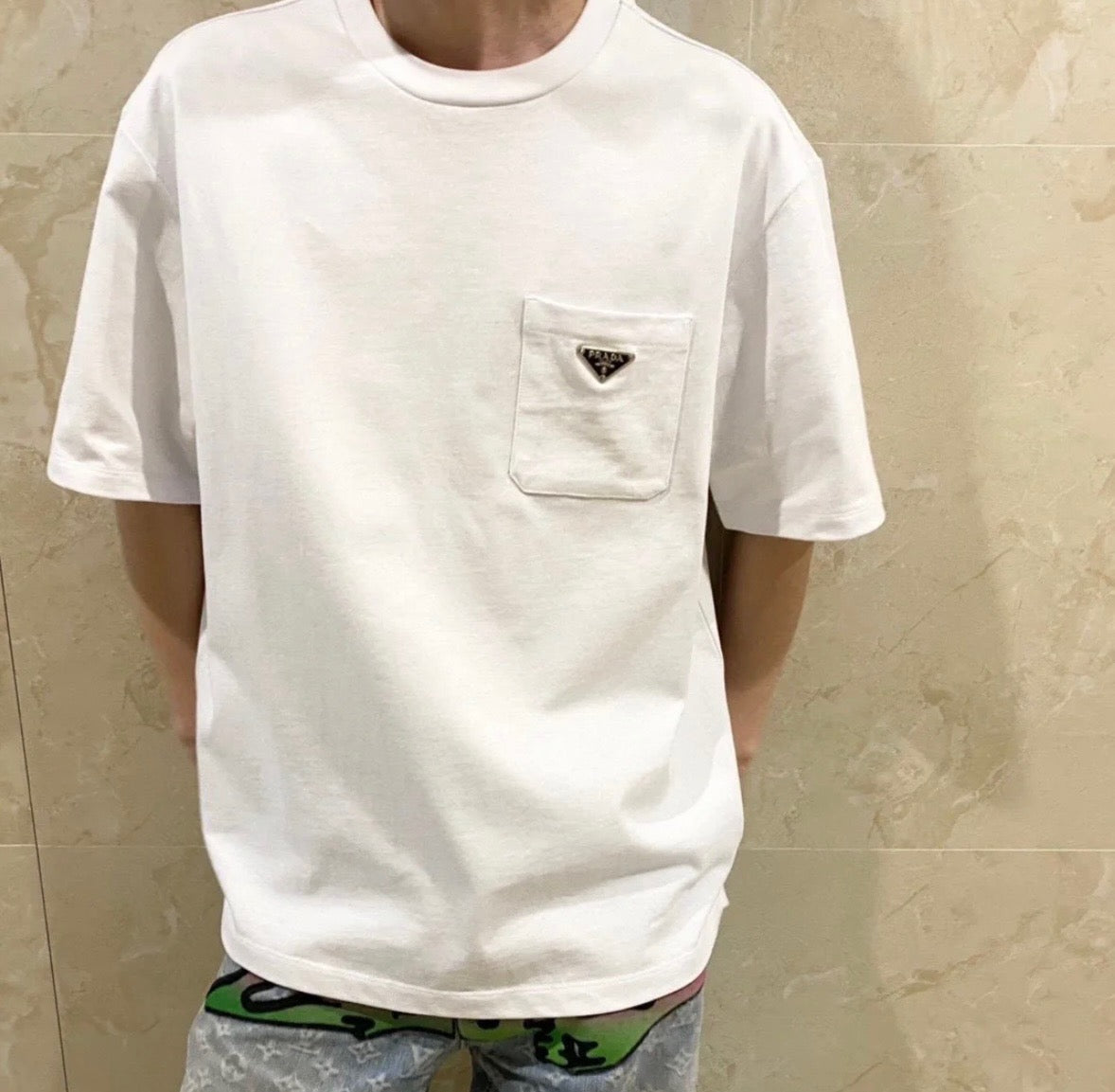 Black and White T-shirt - FashionHype.xyz