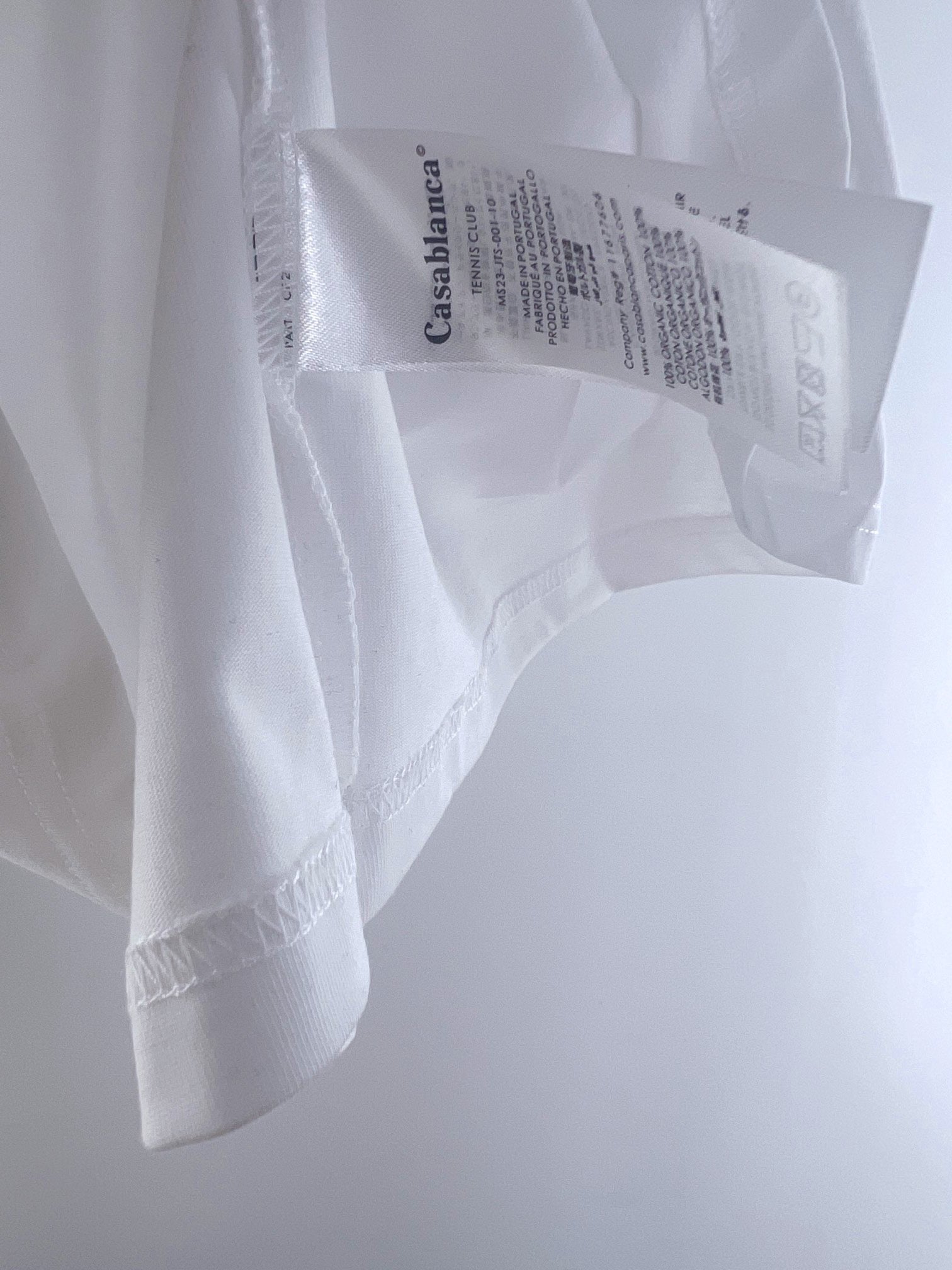 Blau-weißes T-Shirt