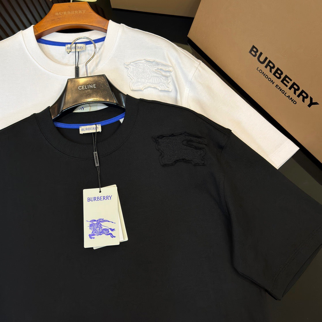 Mehrfarbiges T-Shirt