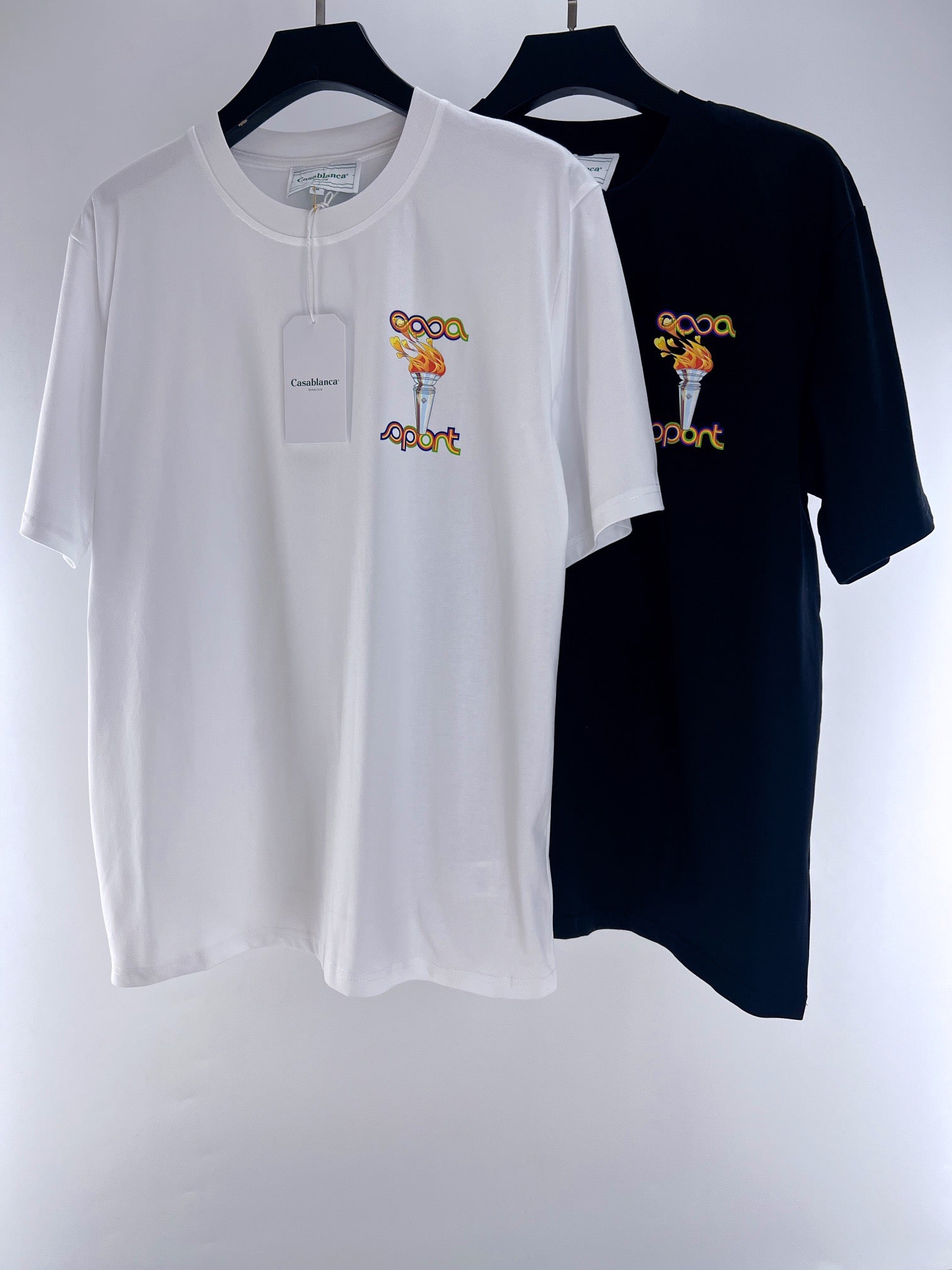 Blau-weißes T-Shirt
