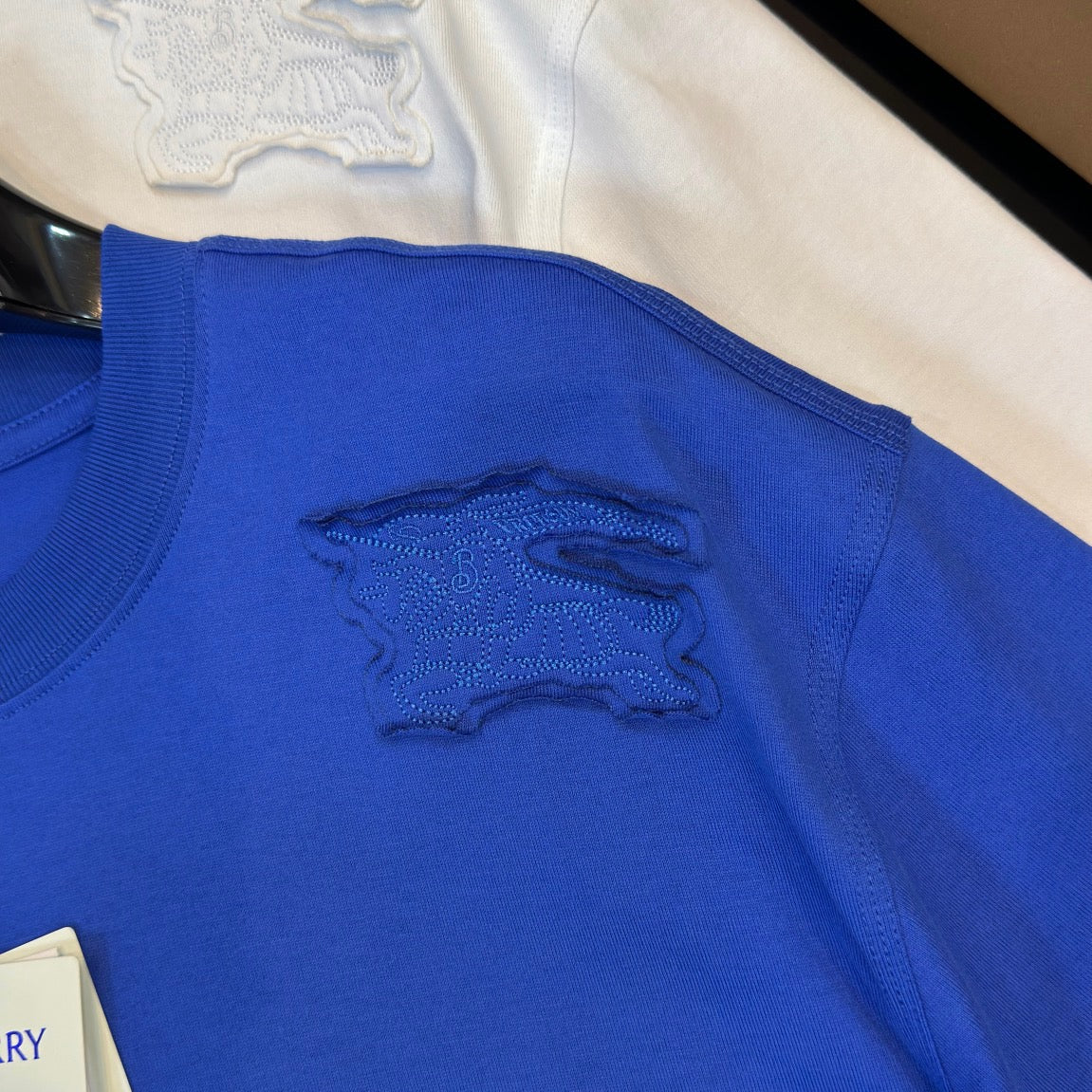 Mehrfarbiges T-Shirt