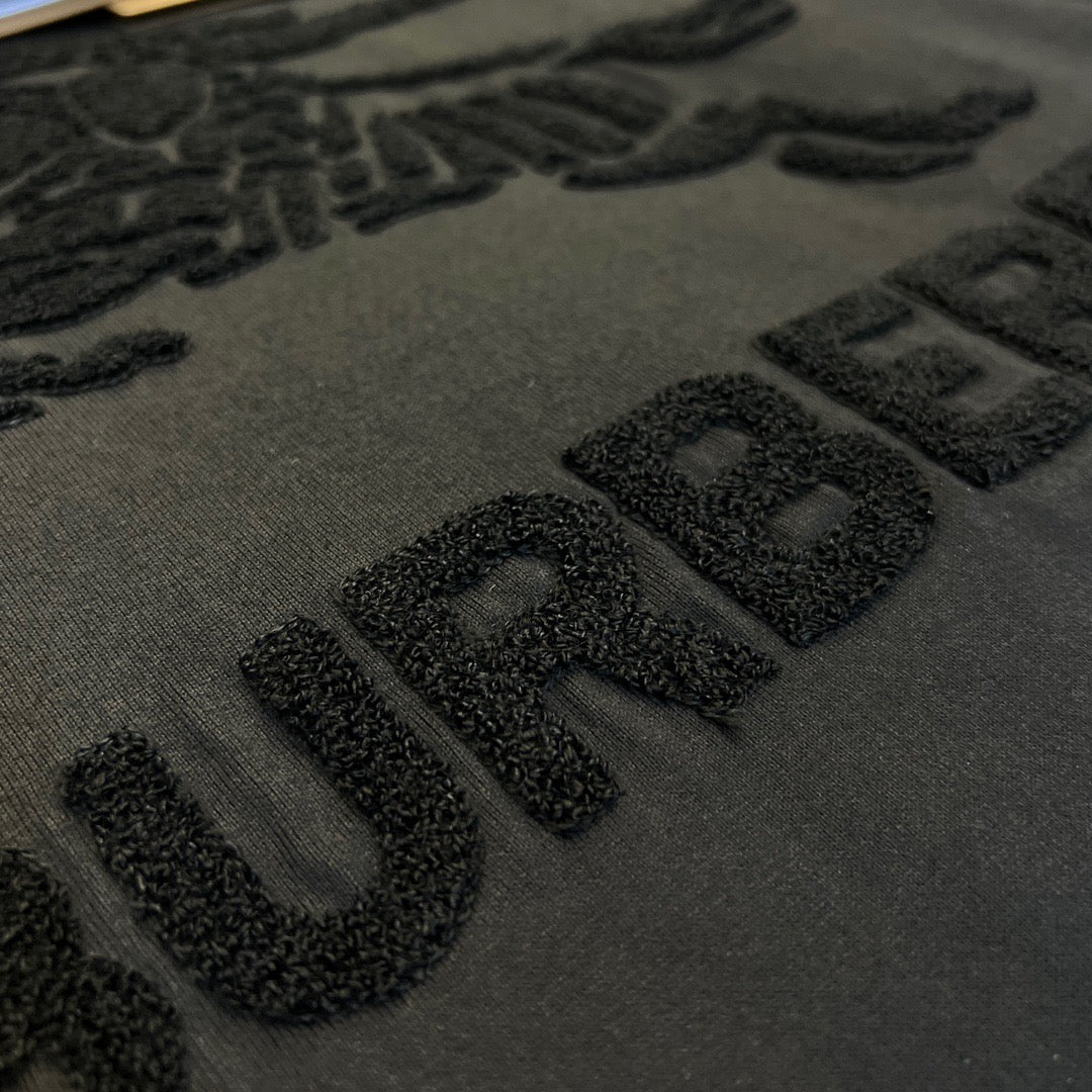 Black and White T-shirt - FashionHype.xyz