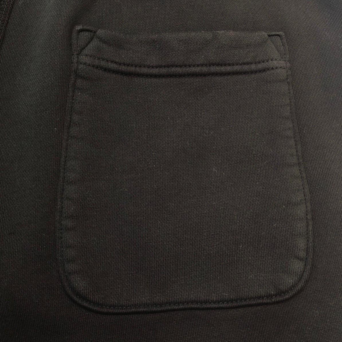Schwarze Hosen