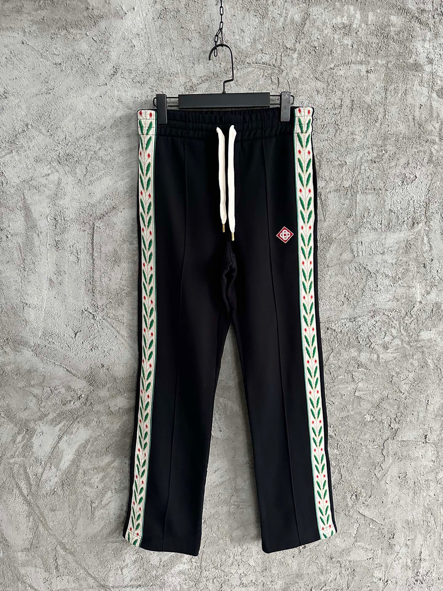 White and Black Pant - FashionHype.xyz