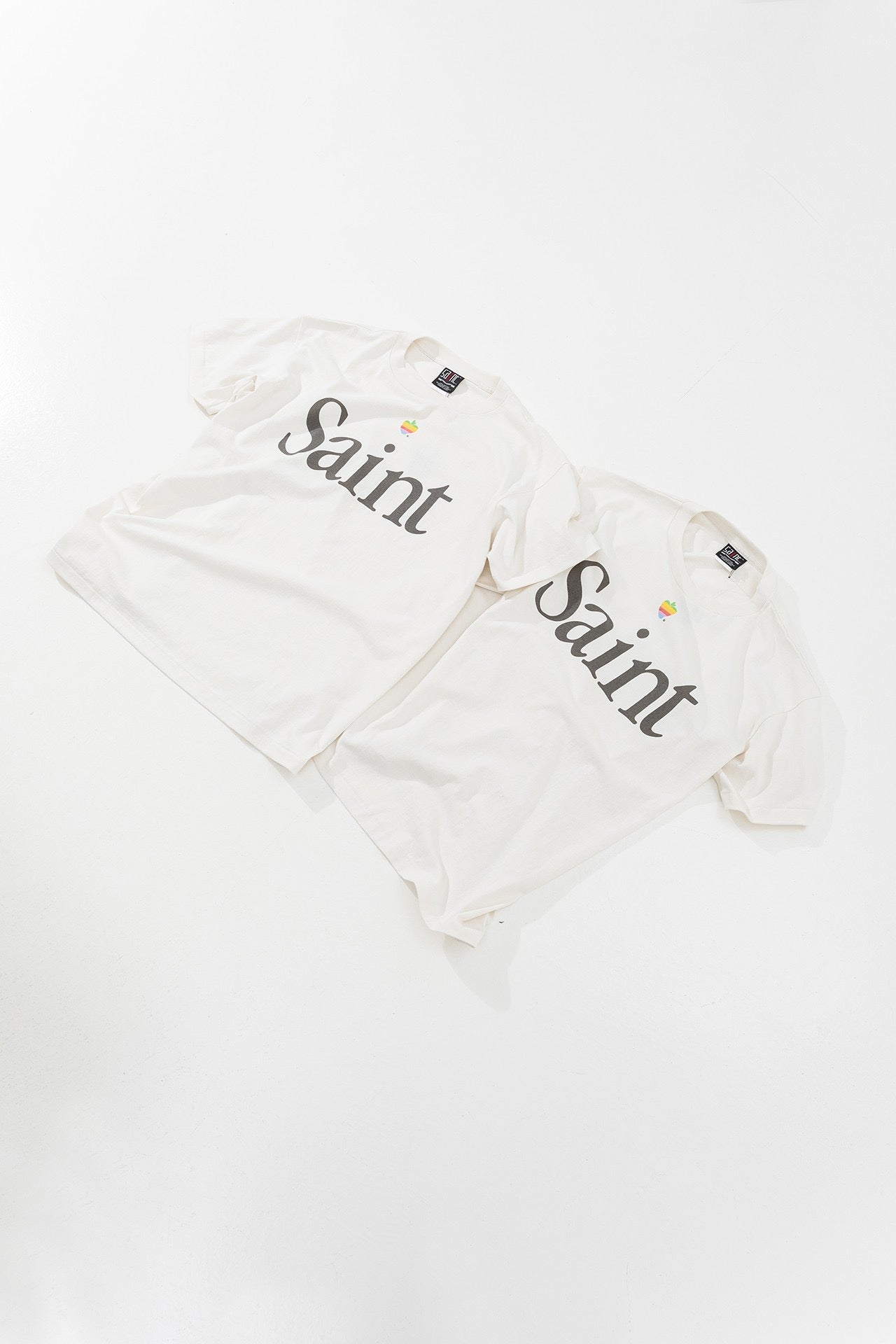 White T-shirt - FashionHype.xyz