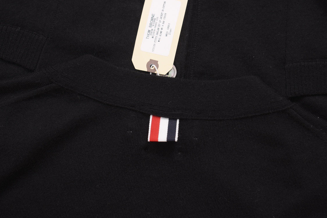 Schwarze, marineblaue, graue und dunkelgraue Jacke