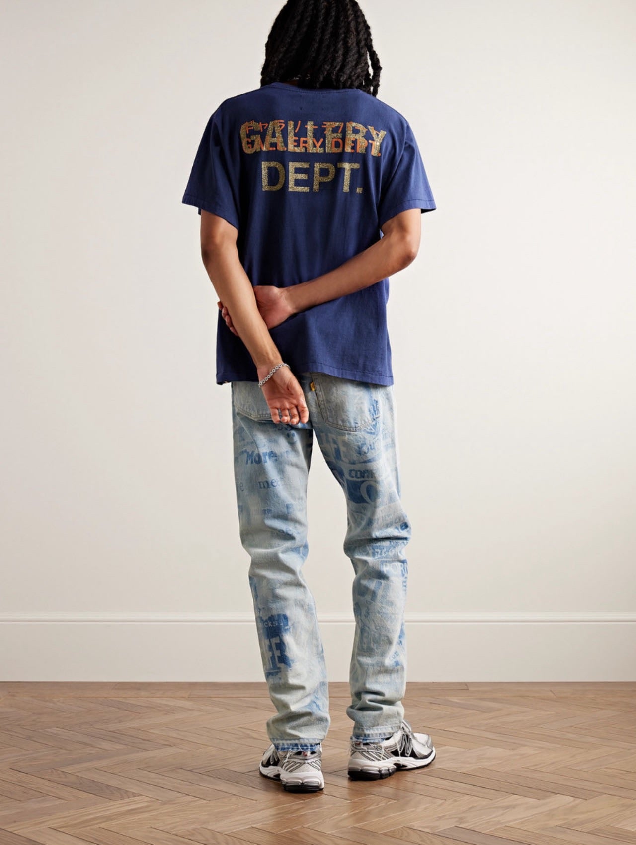 Blaues T-Shirt