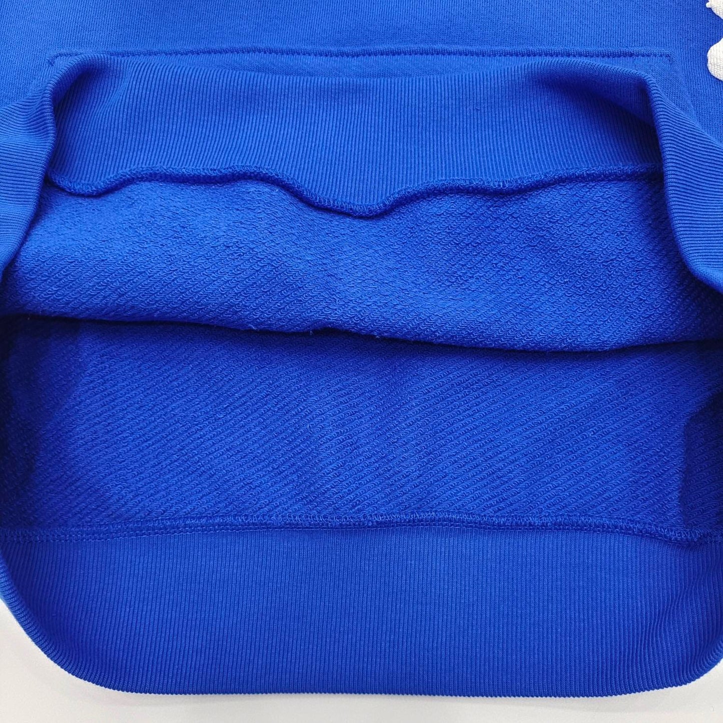 هودي باللونين الوردي والأزرق