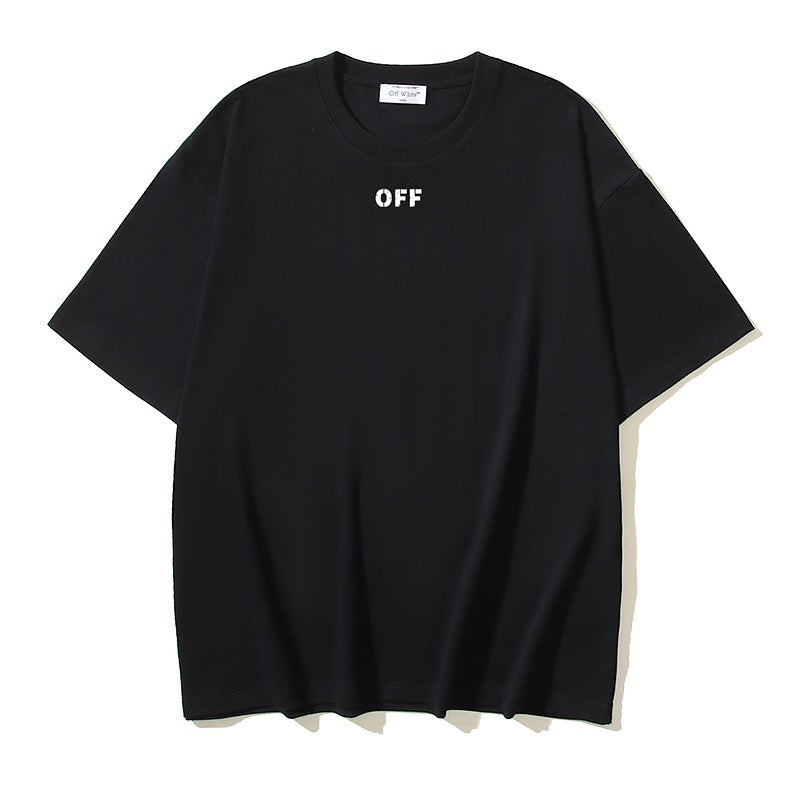 Rotes, schwarzes und weißes T-Shirt