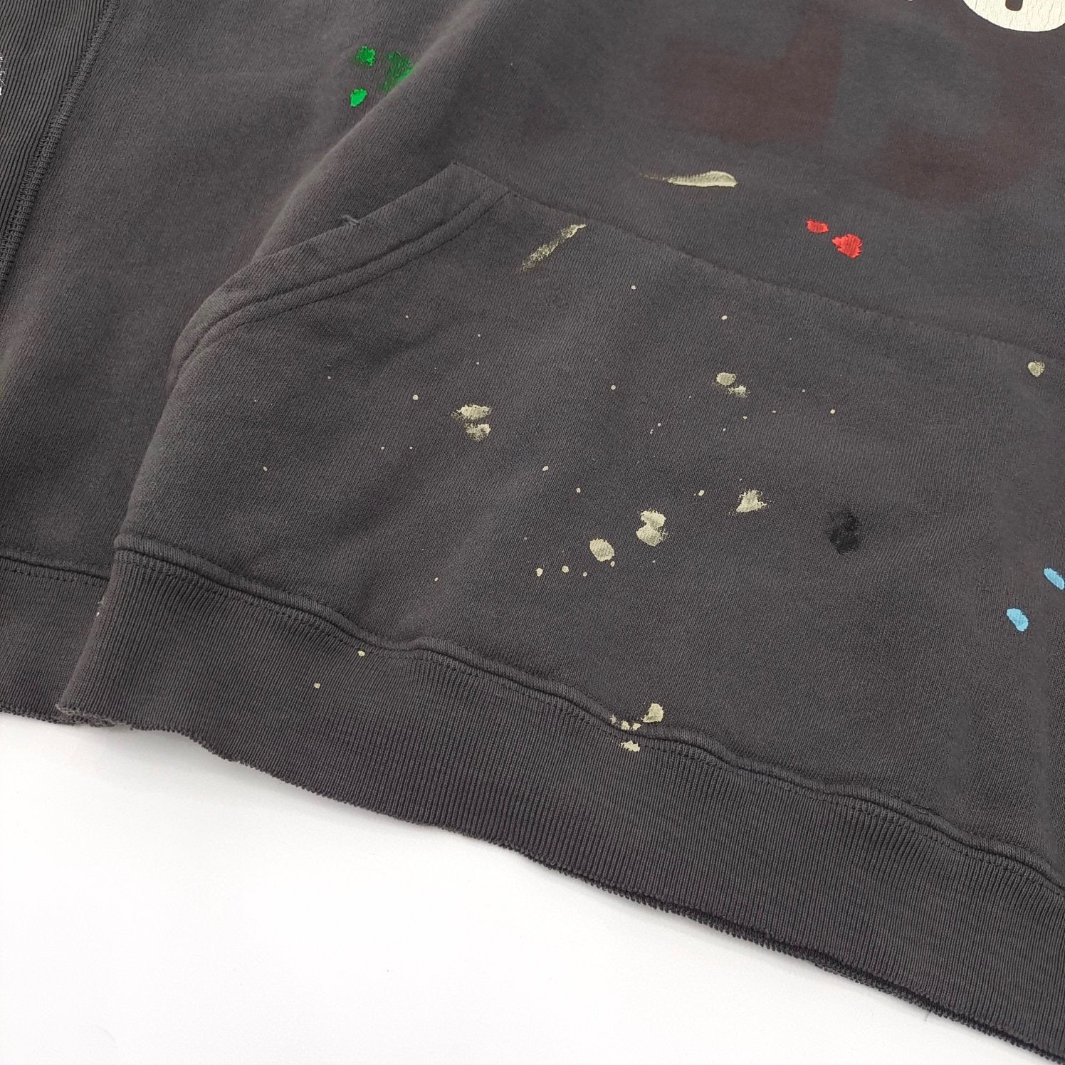 Schwarzer Hoodie