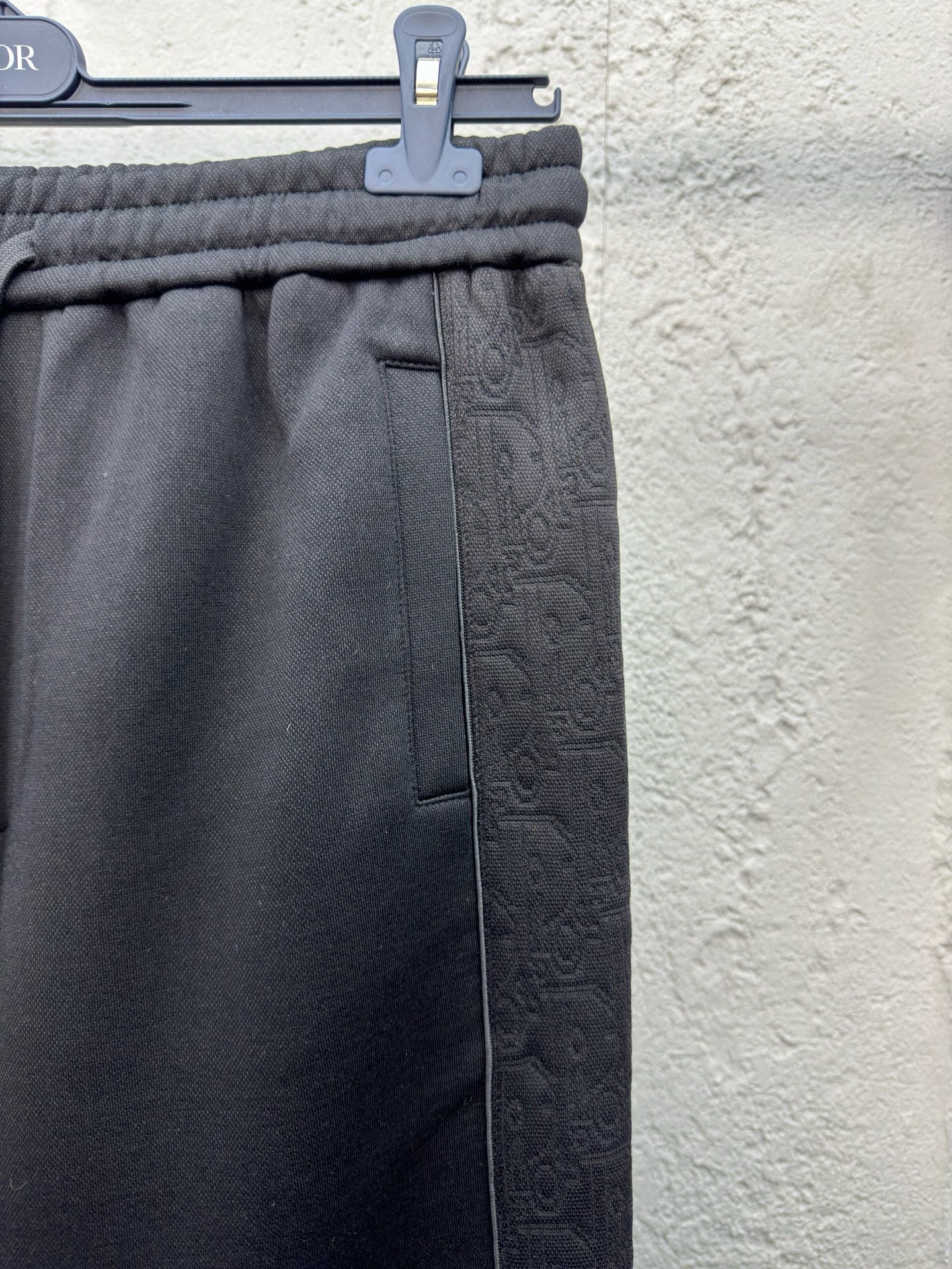 Schwarze Hosen