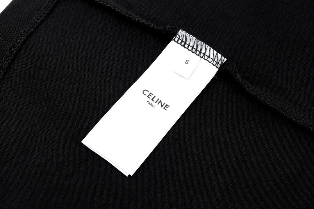 Schwarzes, weißes und graues T-Shirt