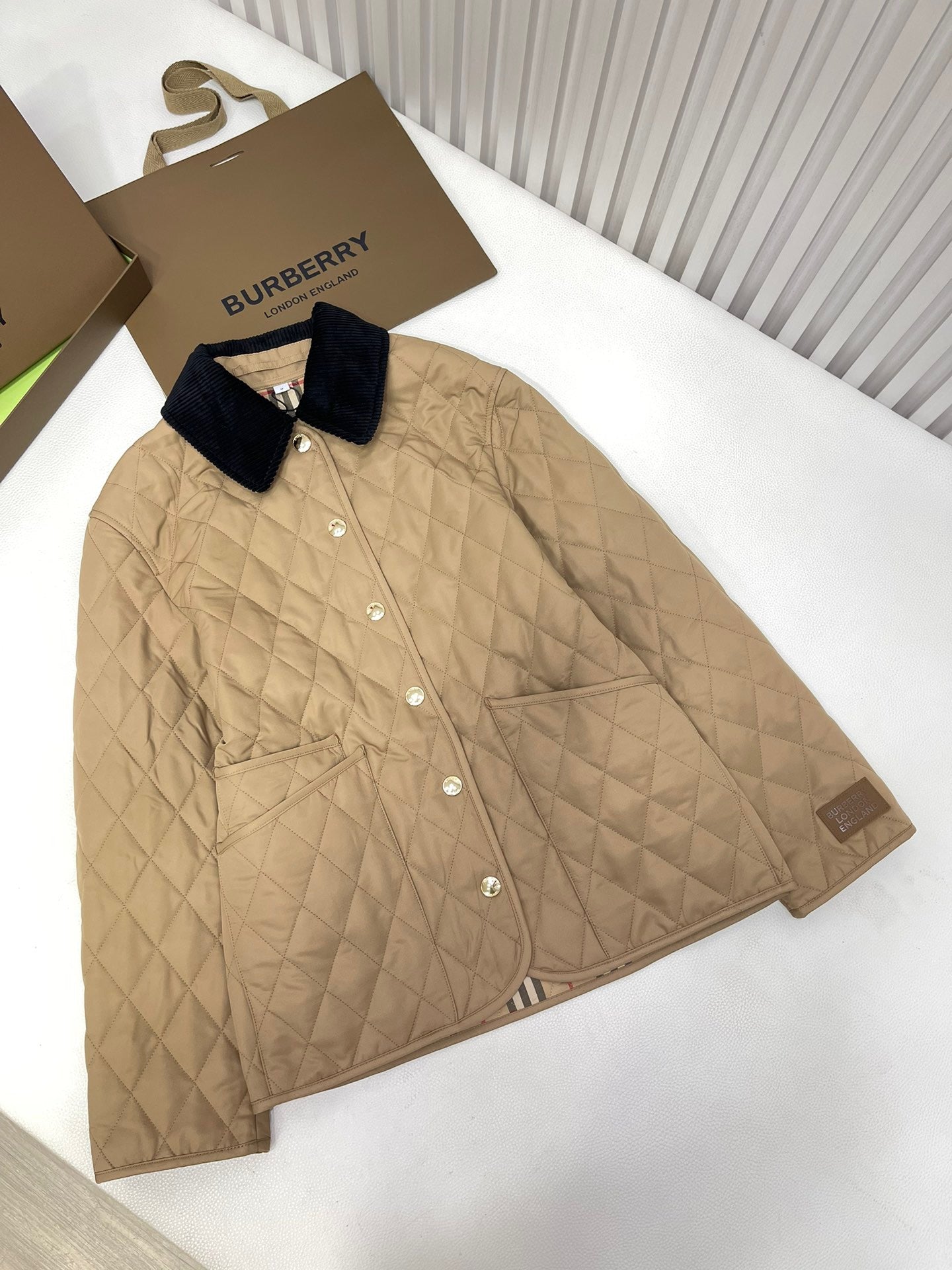 Graue Jacke