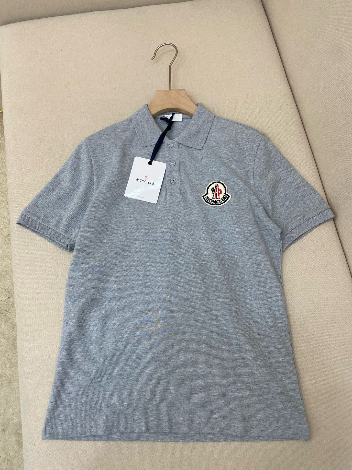 Mehrfarbiges T-Shirt