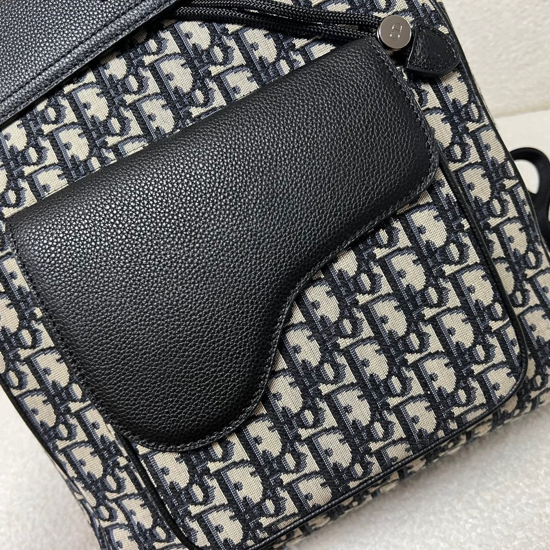 Schwarzgraue Tasche