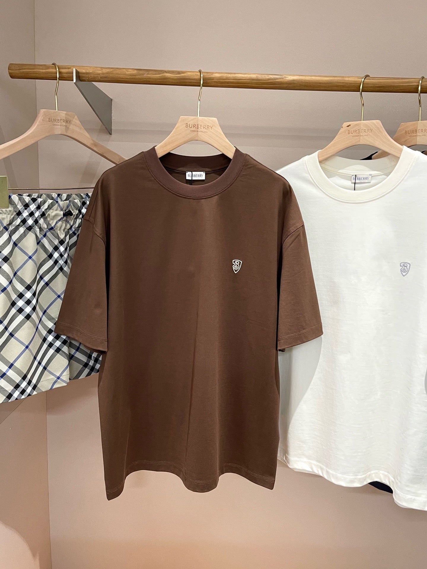 Mehrfarbiges T-Shirt