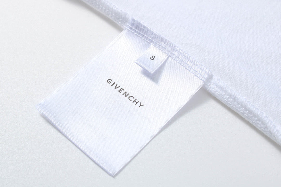 Black and White T-shirt - FashionHype.xyz