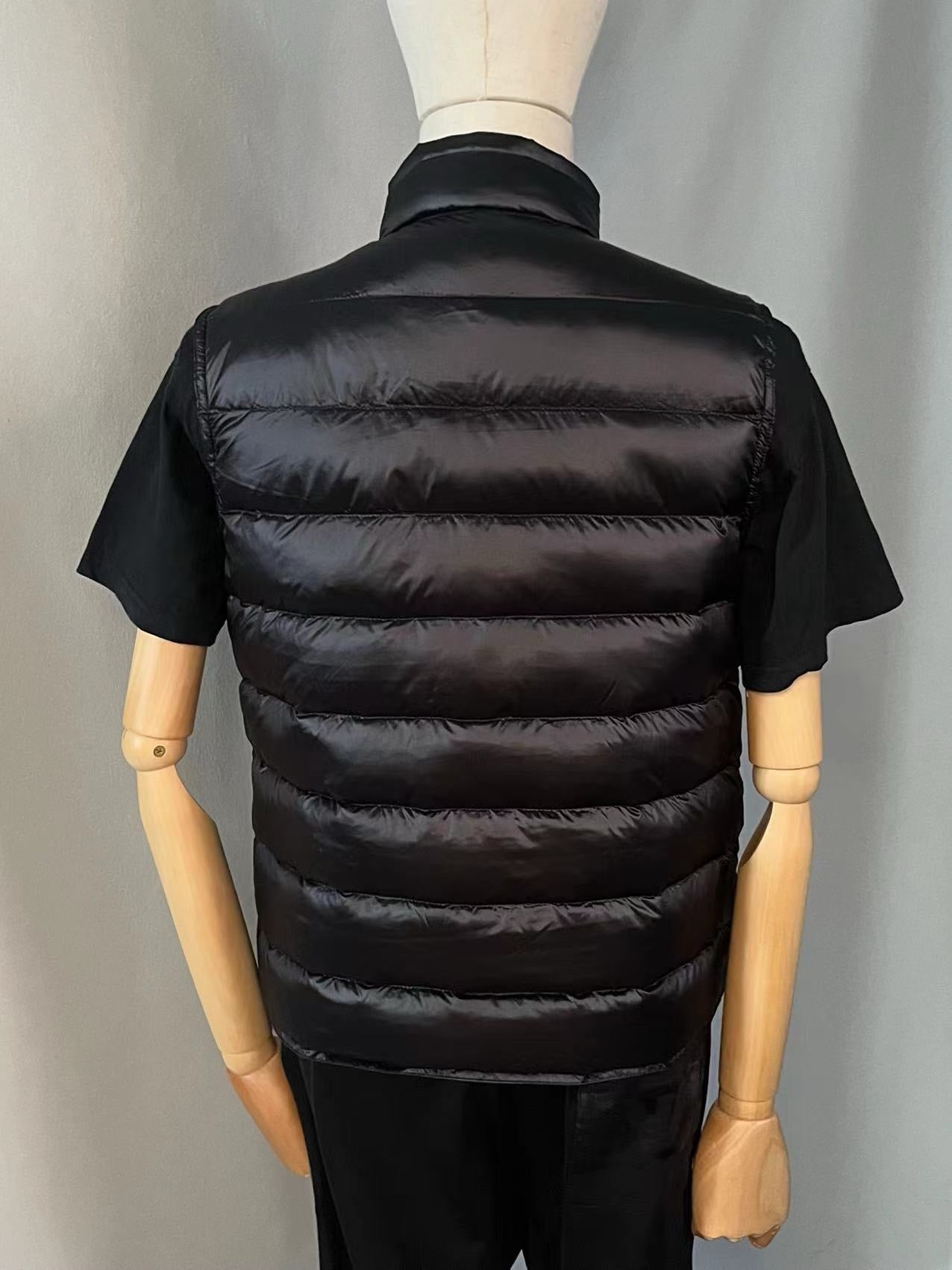 Black Vest - FashionHype.xyz