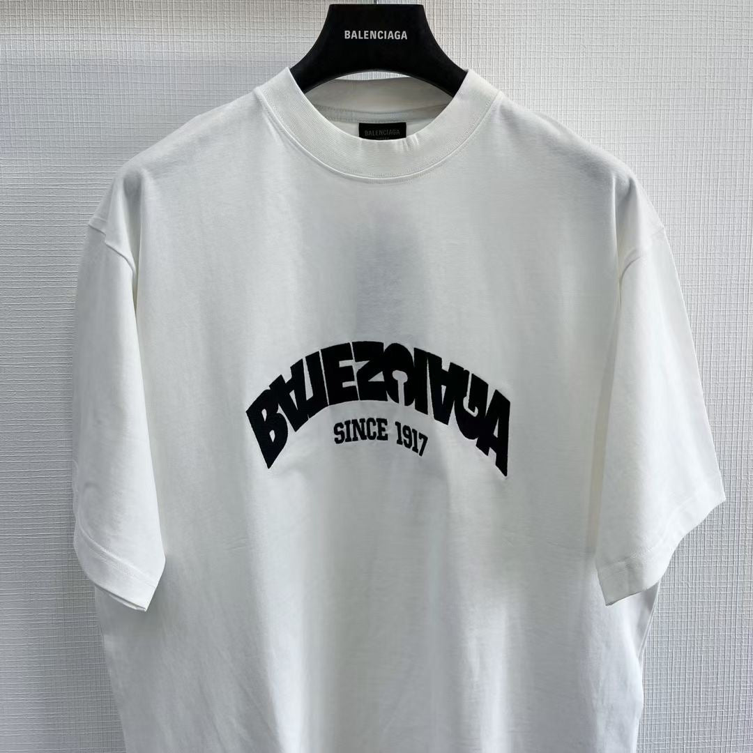 Black and White T-shirt - FashionHype.xyz