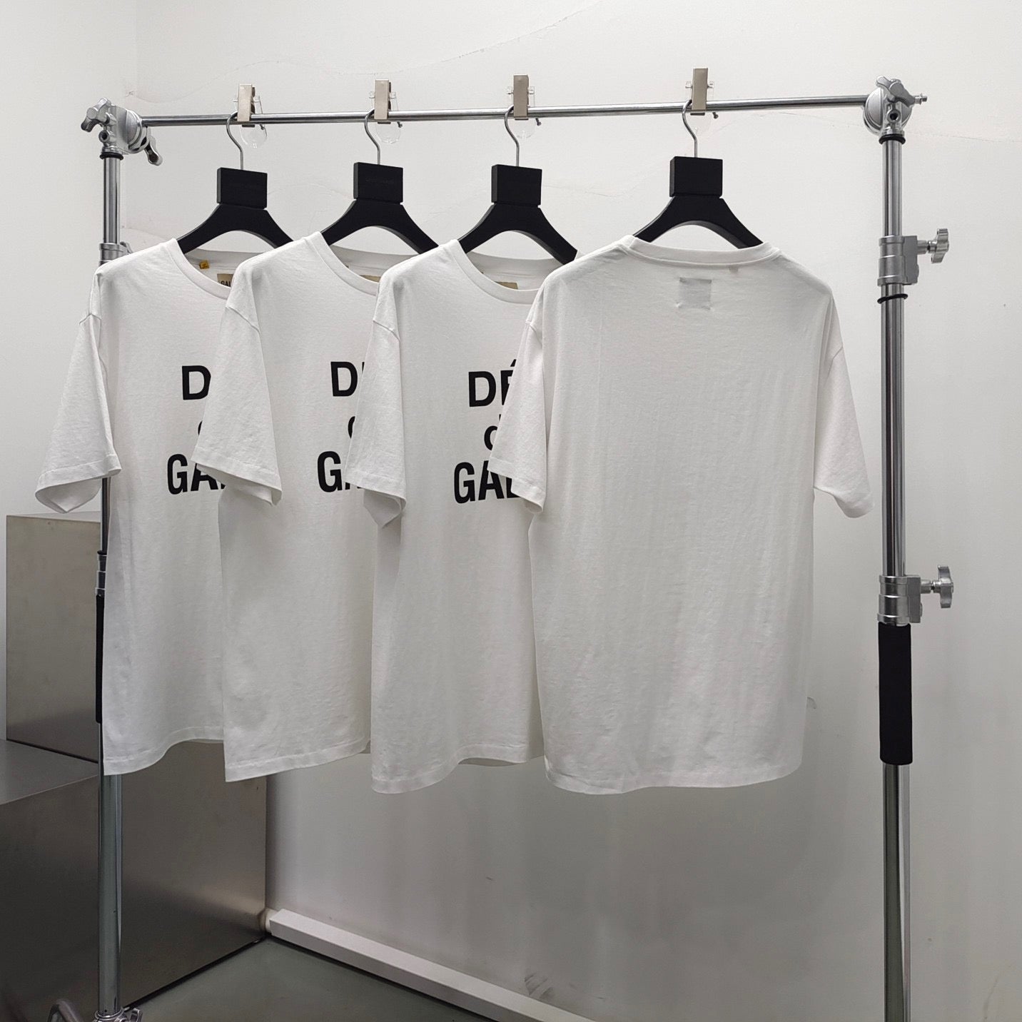 weißes T-Shirt