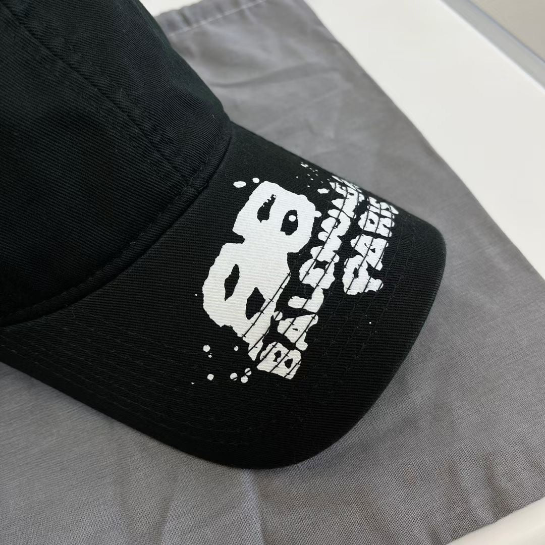 White and Black Cap - FashionHype.xyz