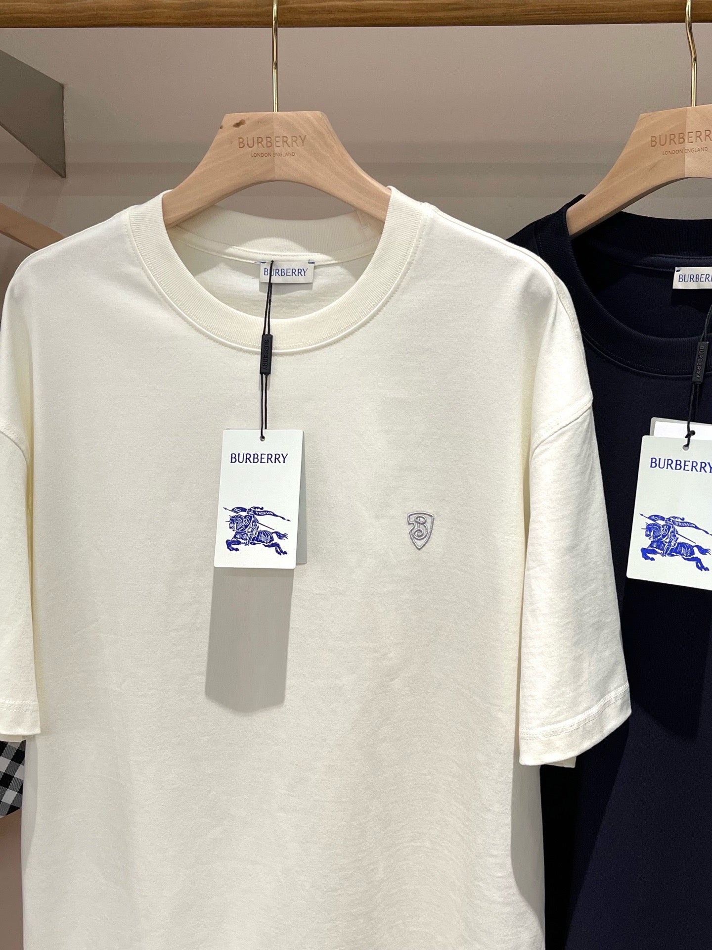 Mehrfarbiges T-Shirt