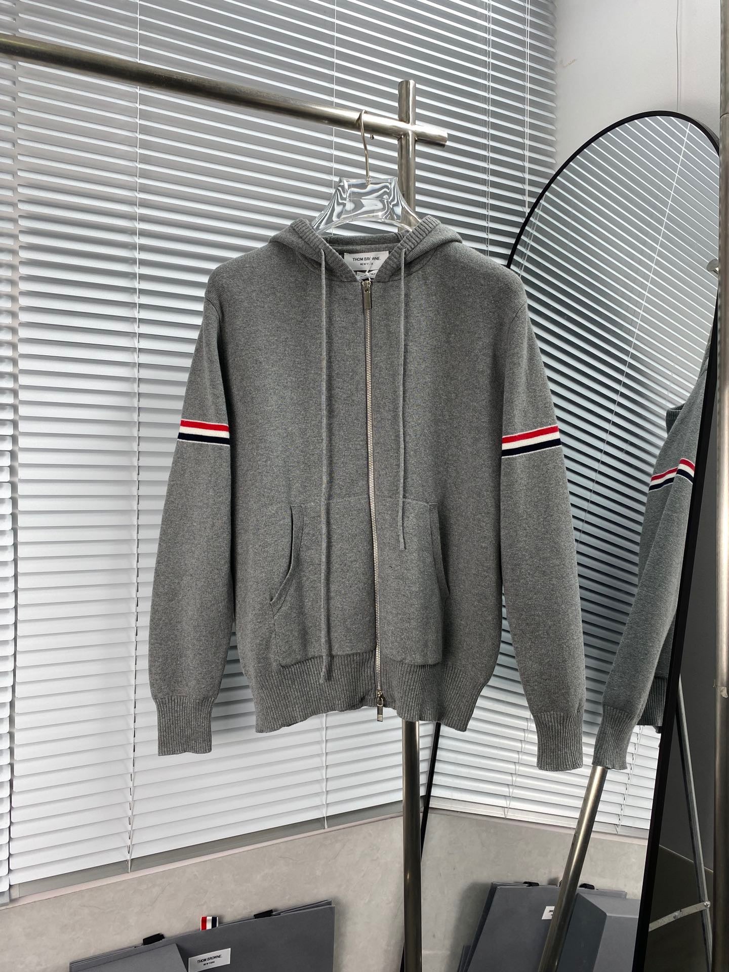Mehrfarbige Jacke