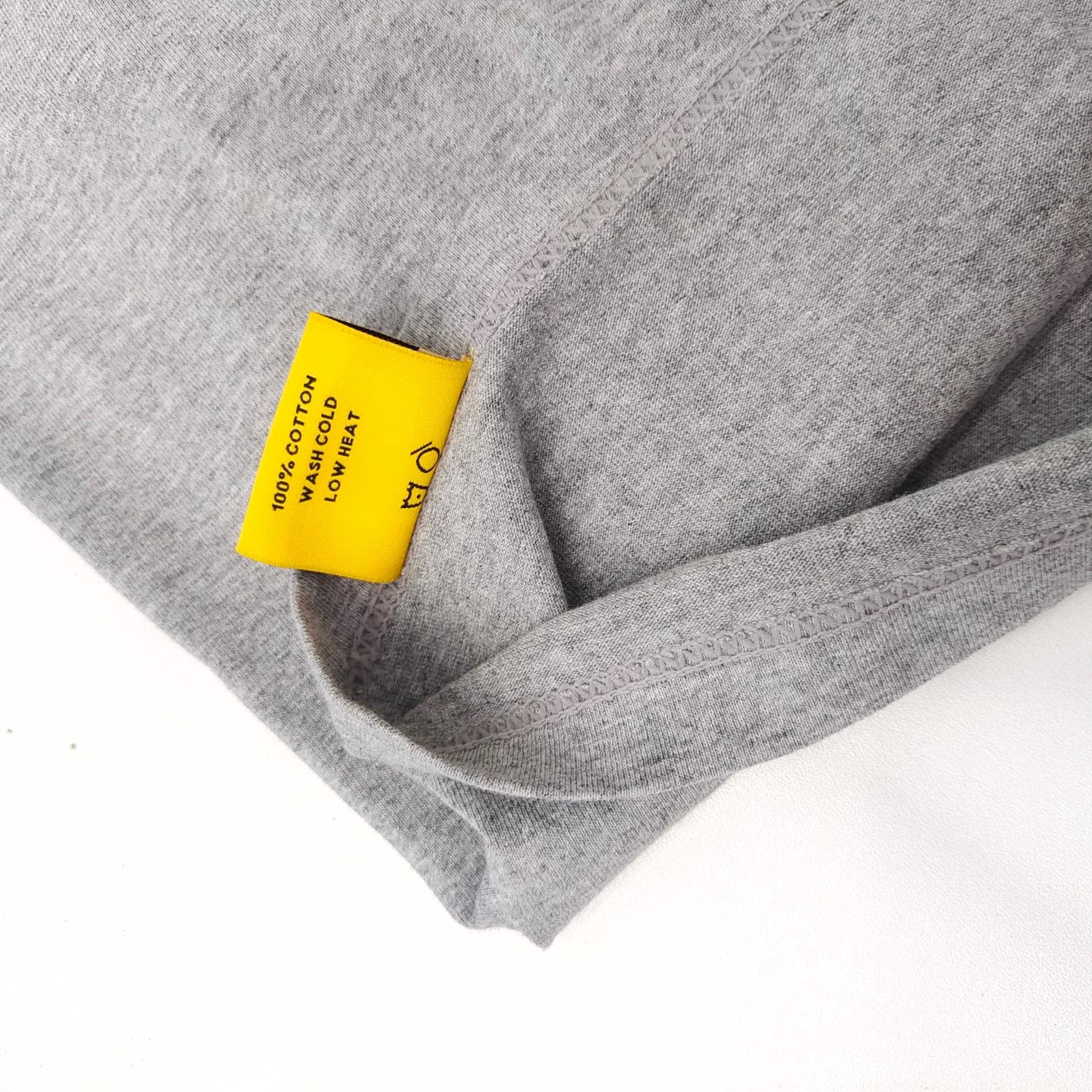 Graues T-Shirt