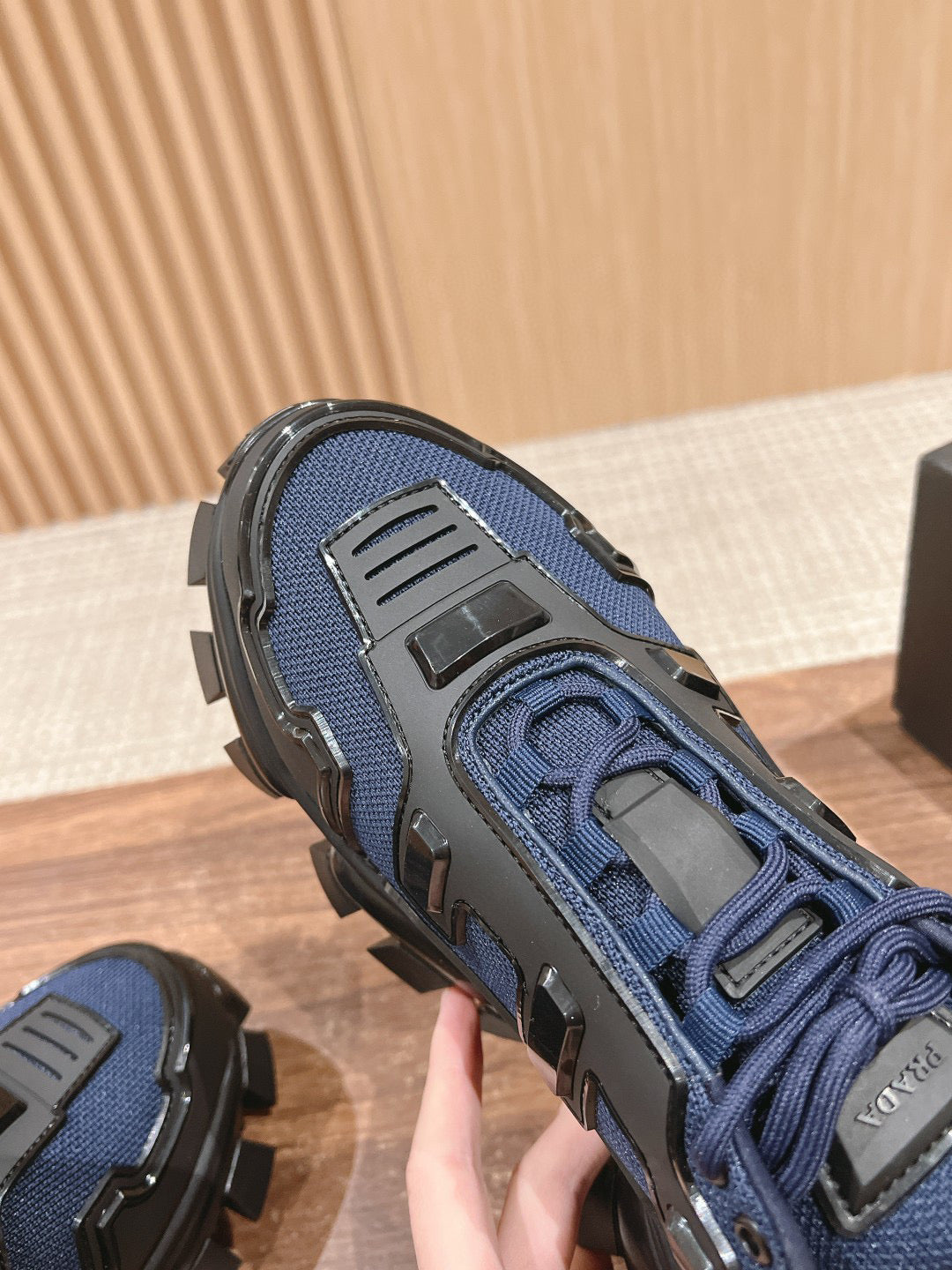 Weiß-Grüne Schuhe