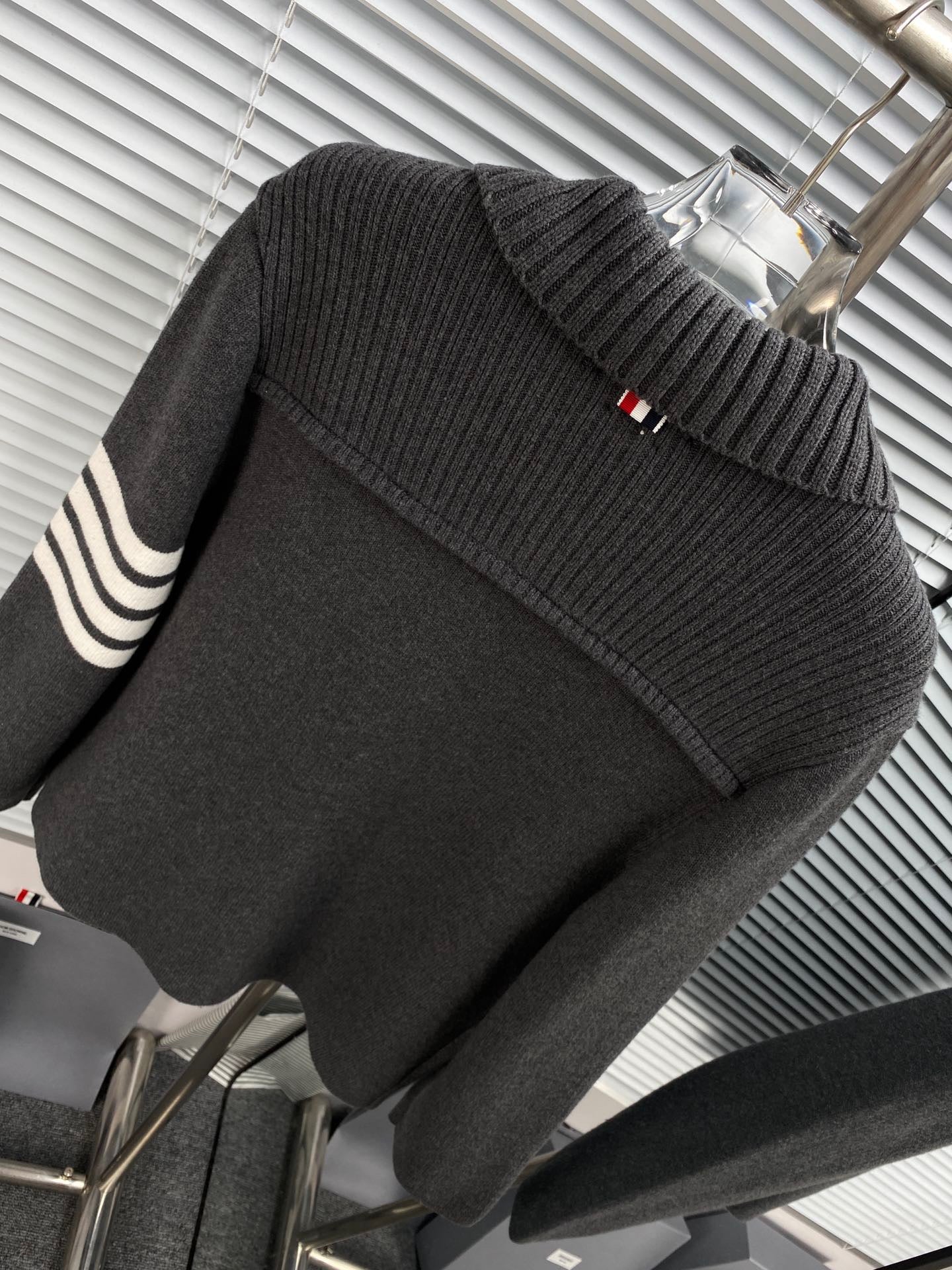 Mehrfarbige Jacke