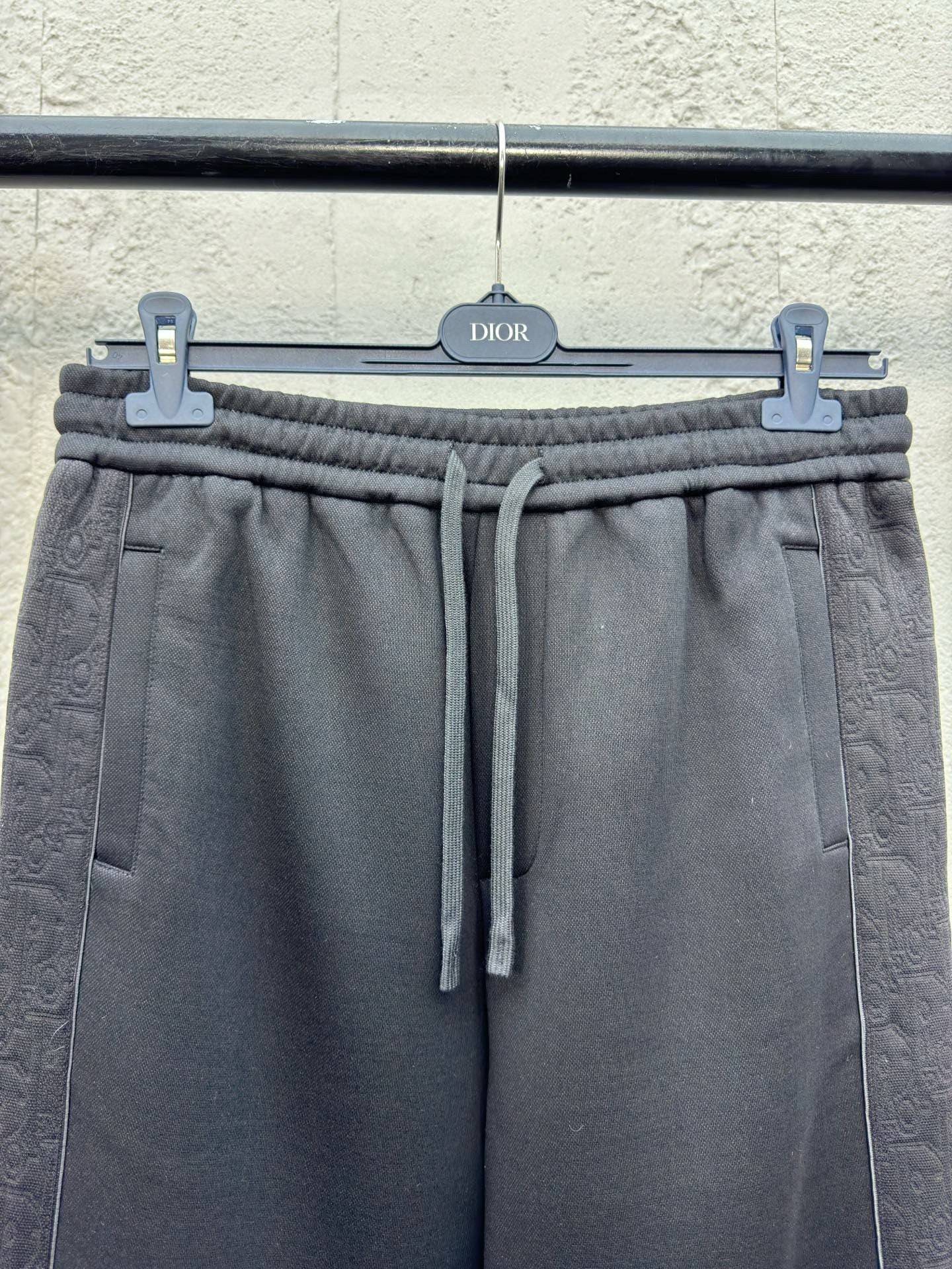 Schwarze Hosen