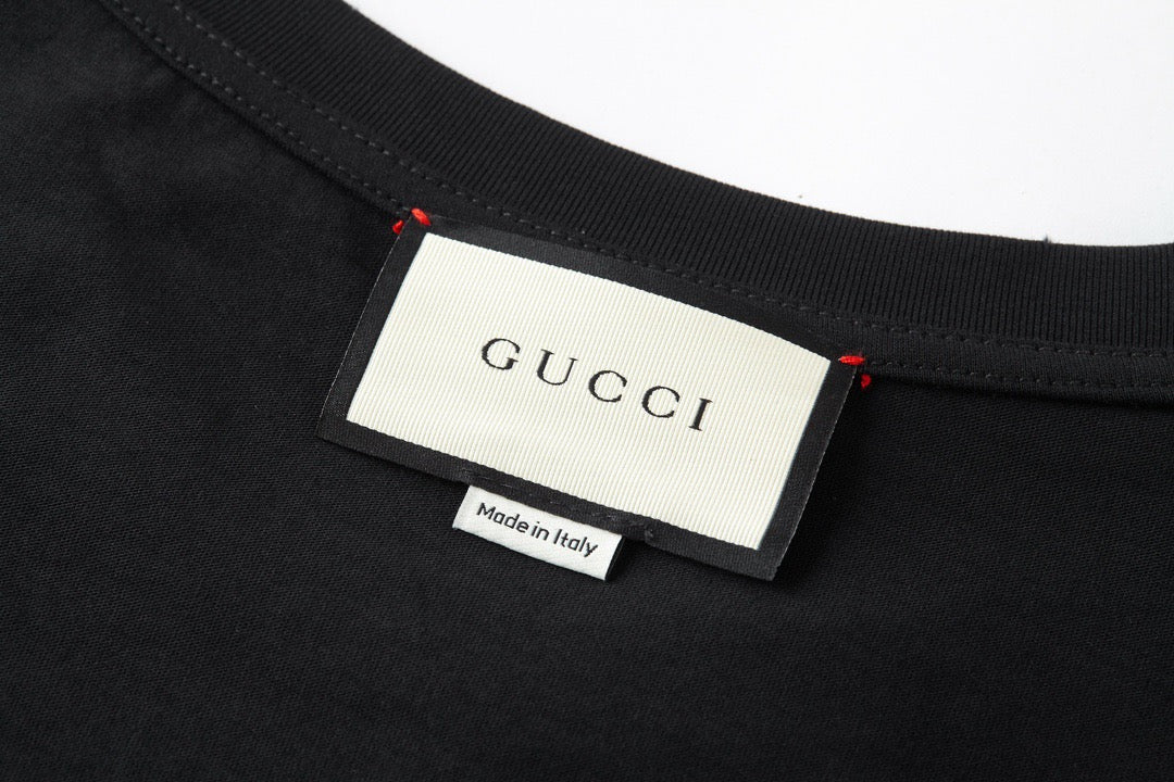 Black and White T-shirt - FashionHype.xyz