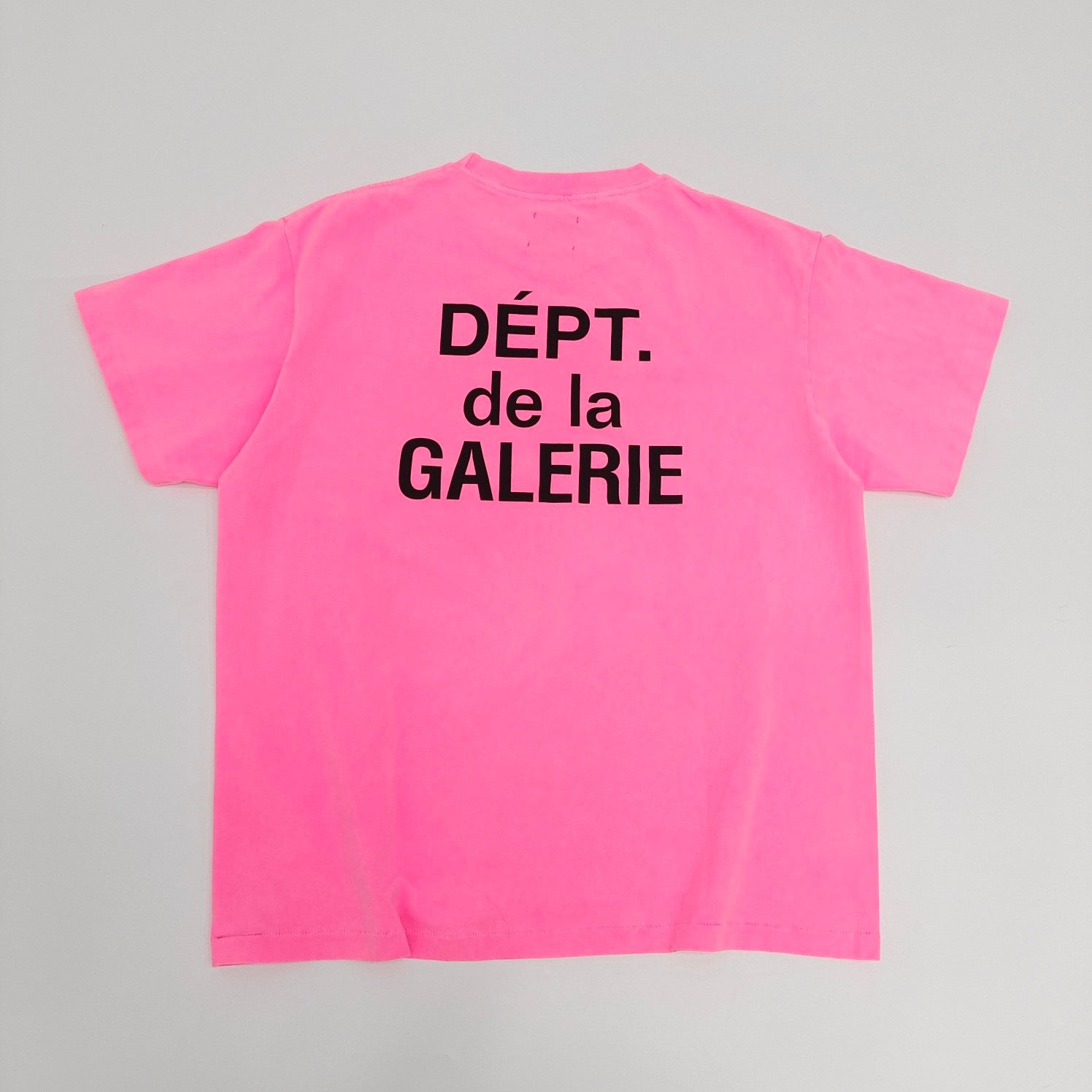Gelbes, rosa und gelbes Organza-T-Shirt