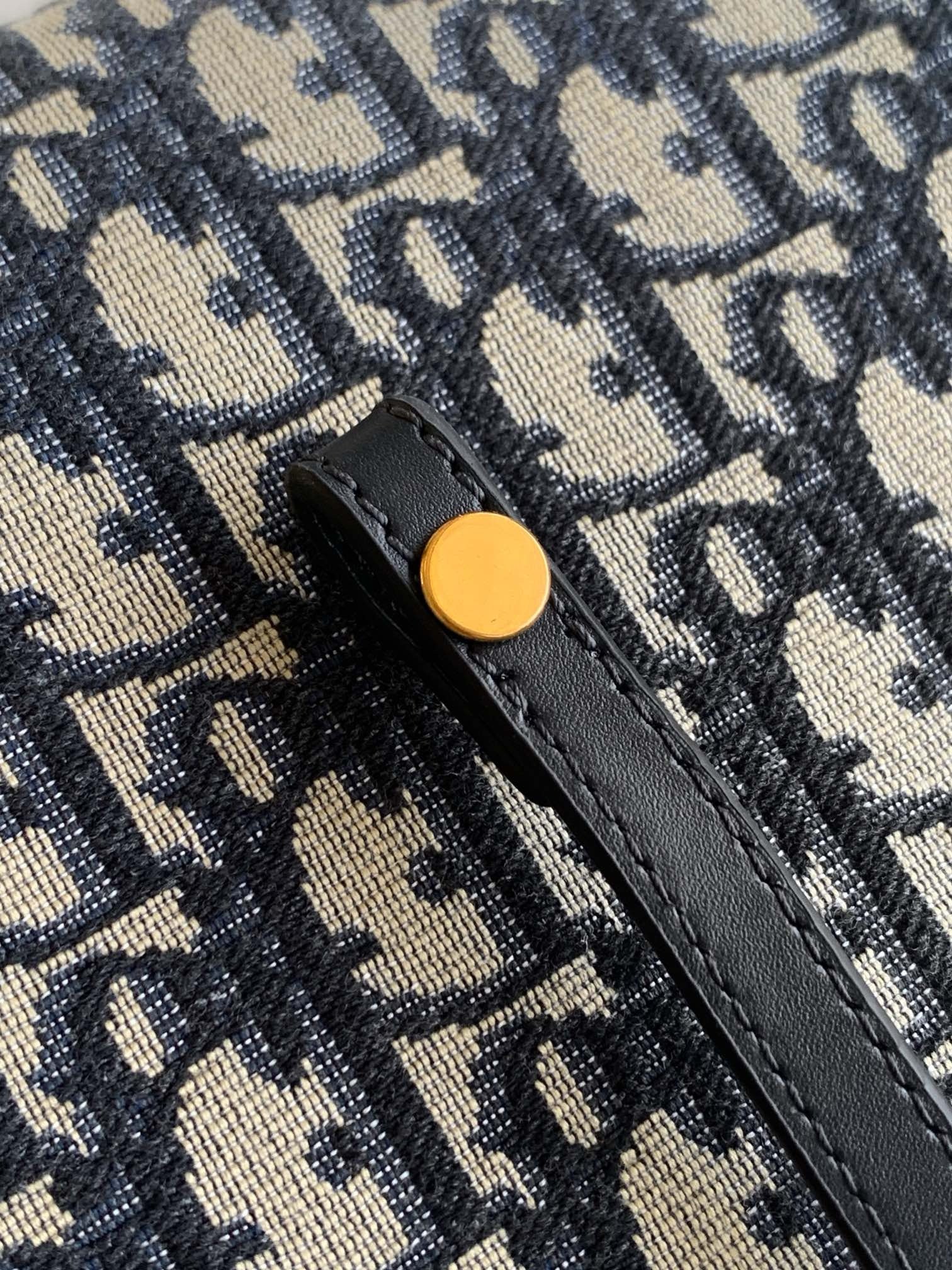 Mehrfarbige Tasche