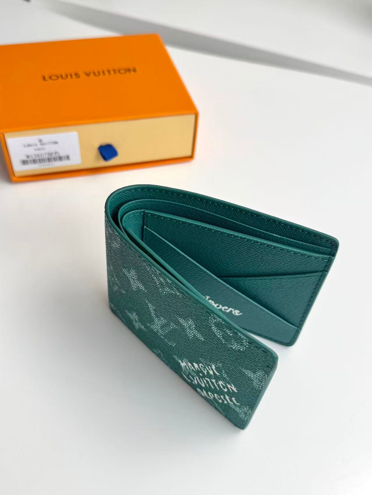 Wallet - Size 11.5-9-1.5cm