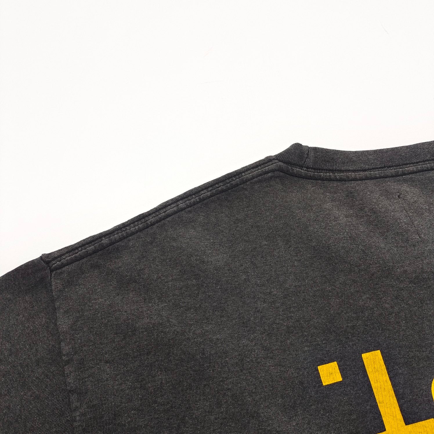 Schwarzes T-Shirt