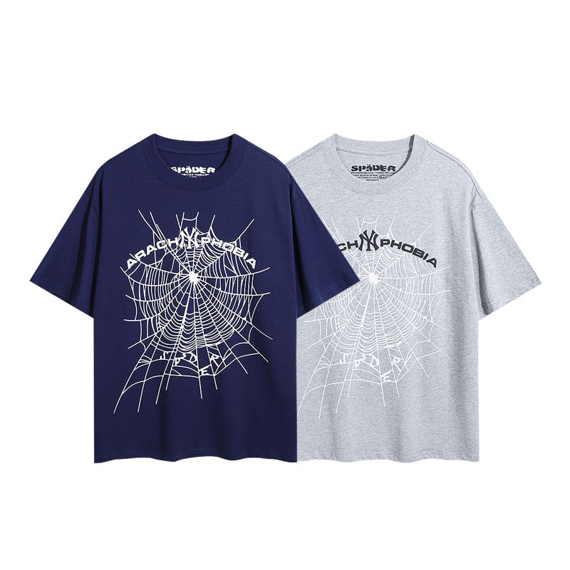 Graues und blaues T-Shirt