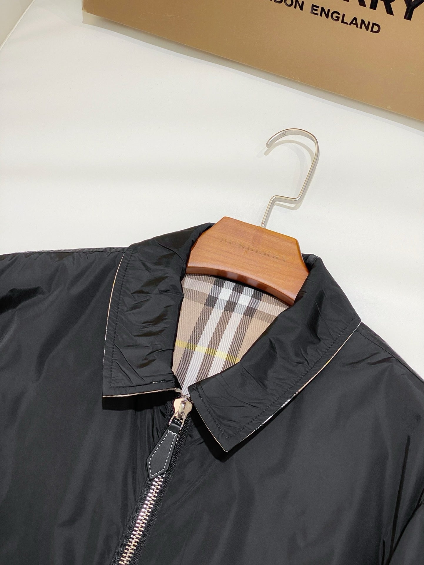 Mehrfarbige Jacke
