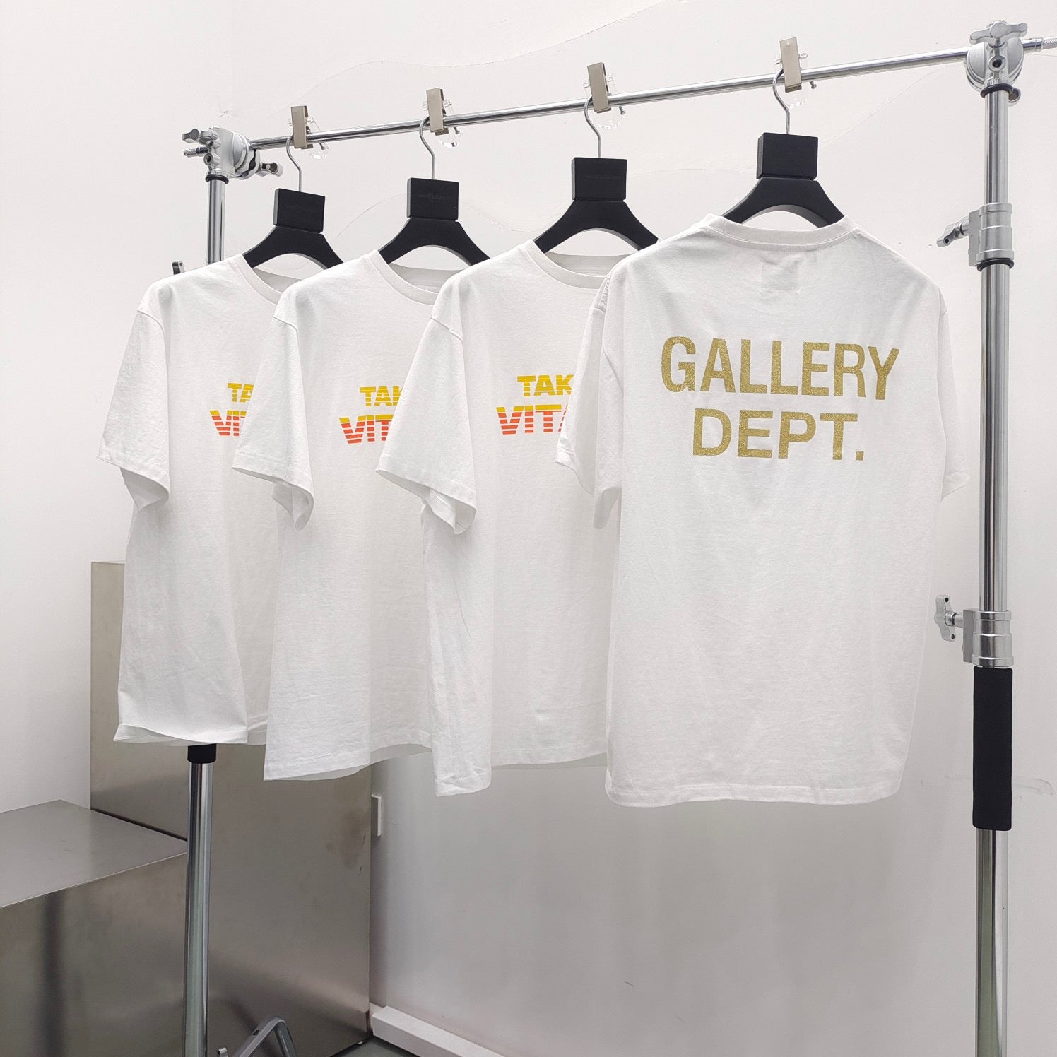 weißes T-Shirt