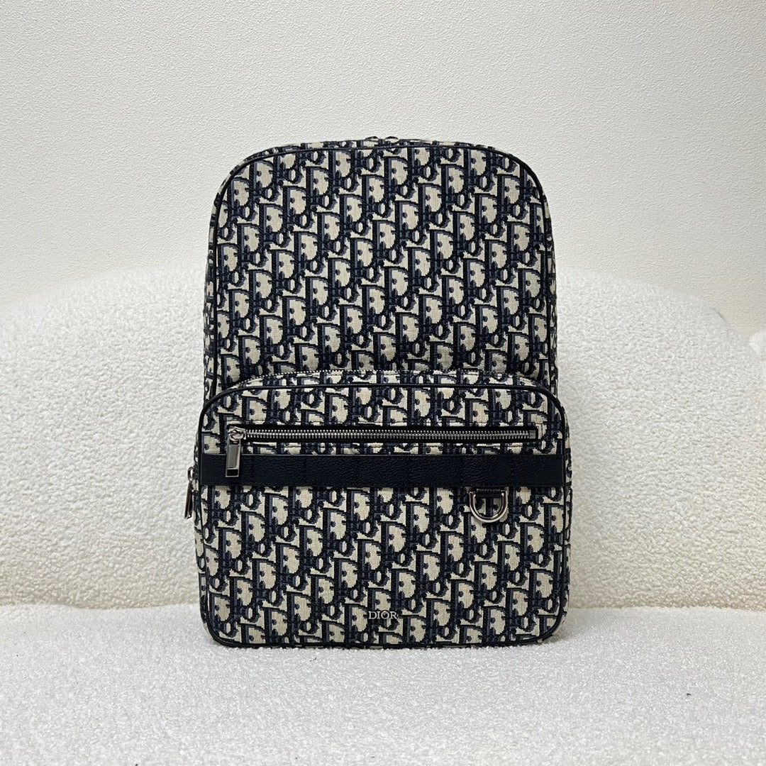 Schwarzgraue Tasche