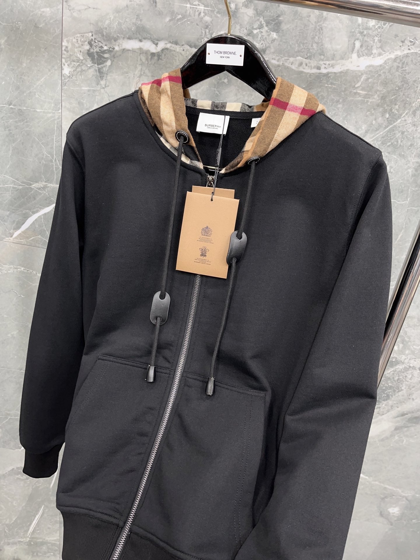 Schwarze Jacke - Größe L