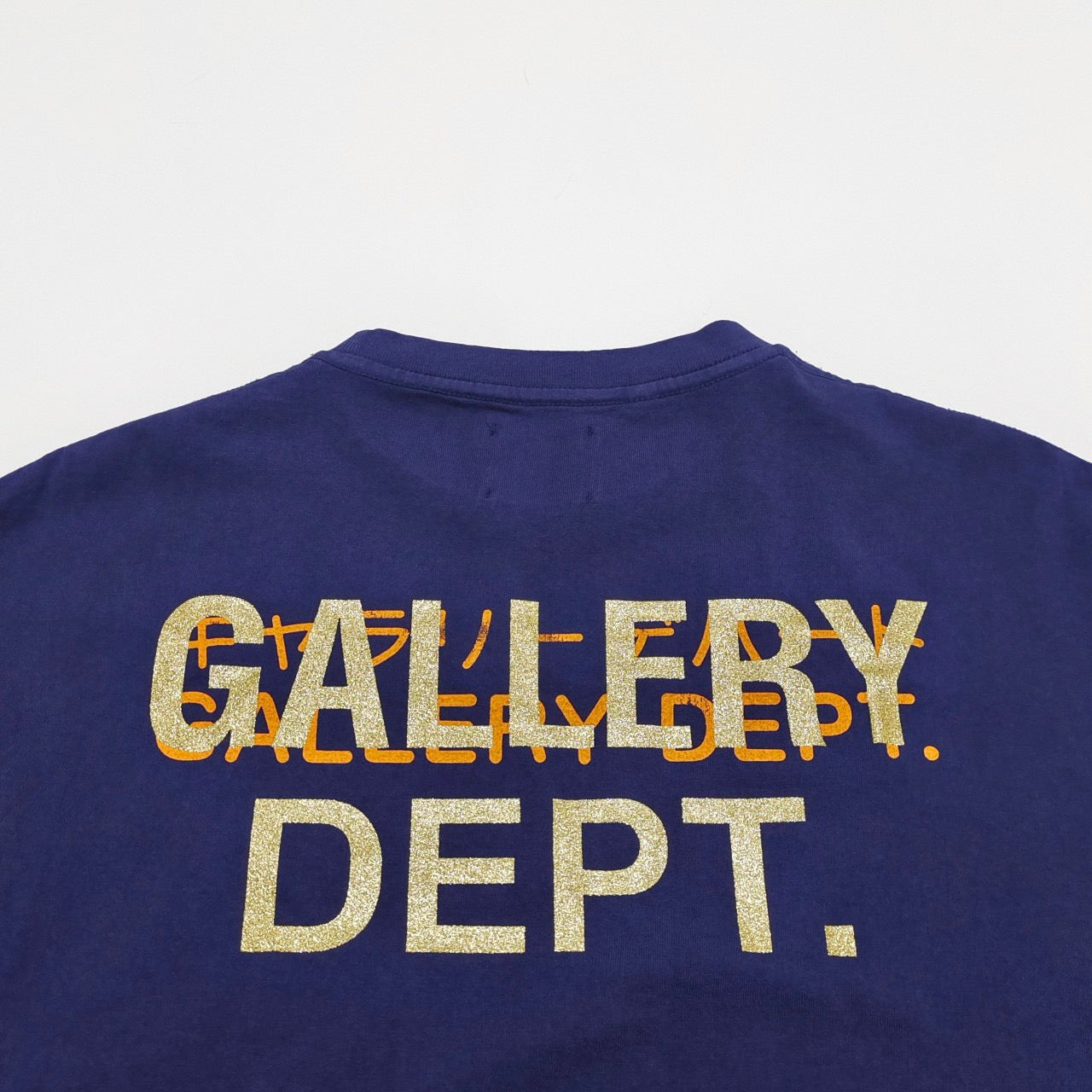 Blaues T-Shirt