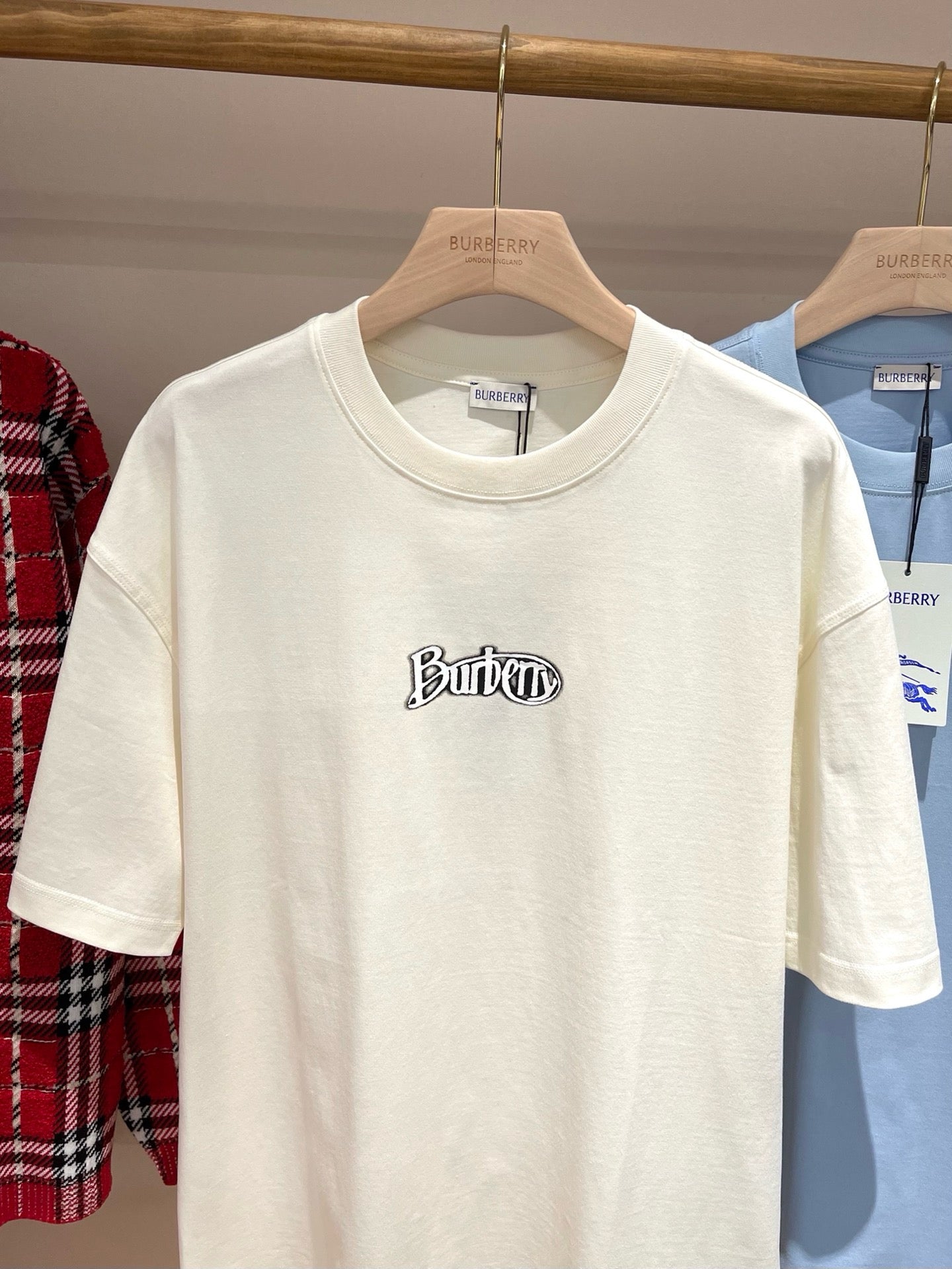 Mehrfarbiges T-Shirt