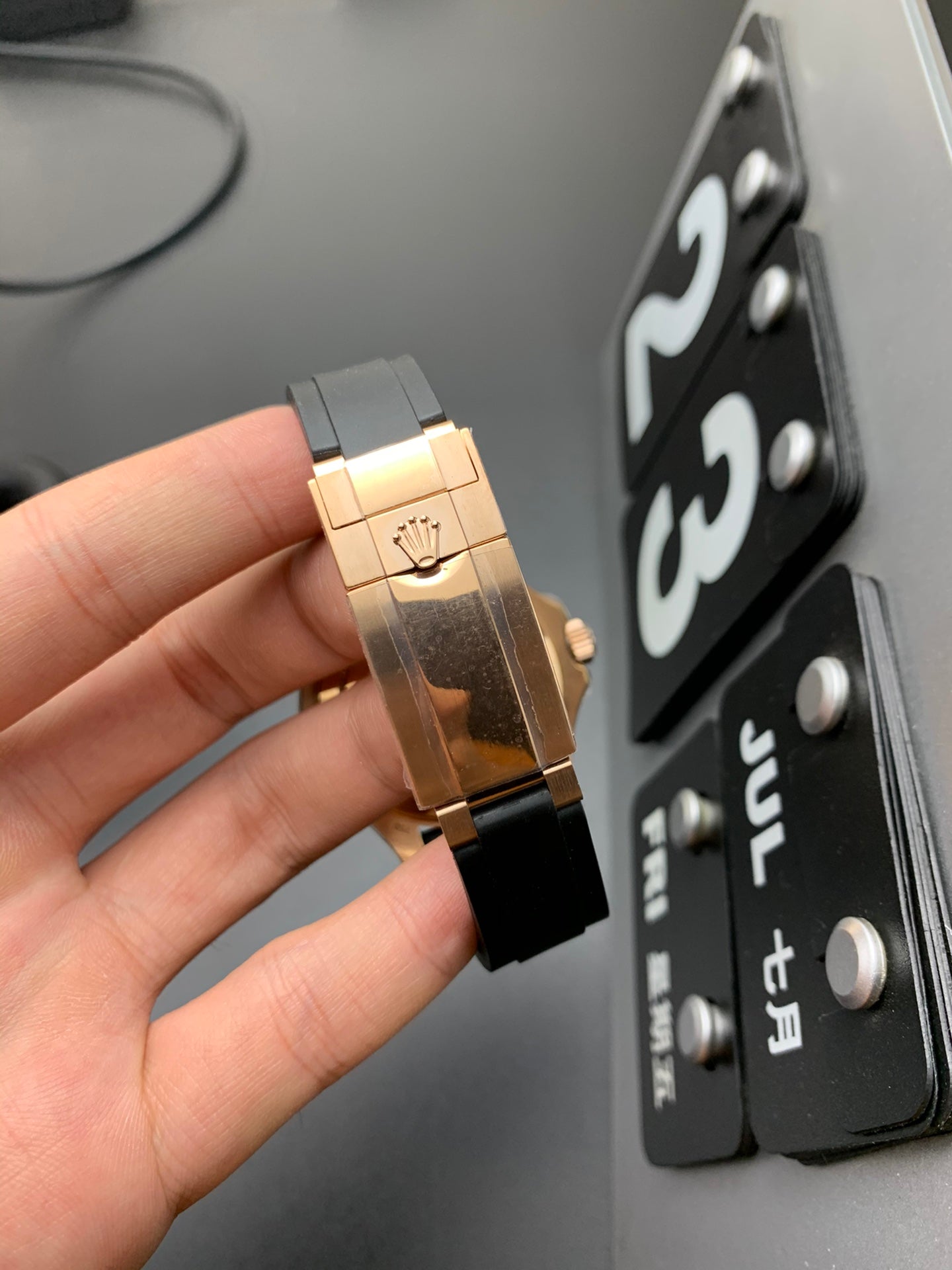Uhr