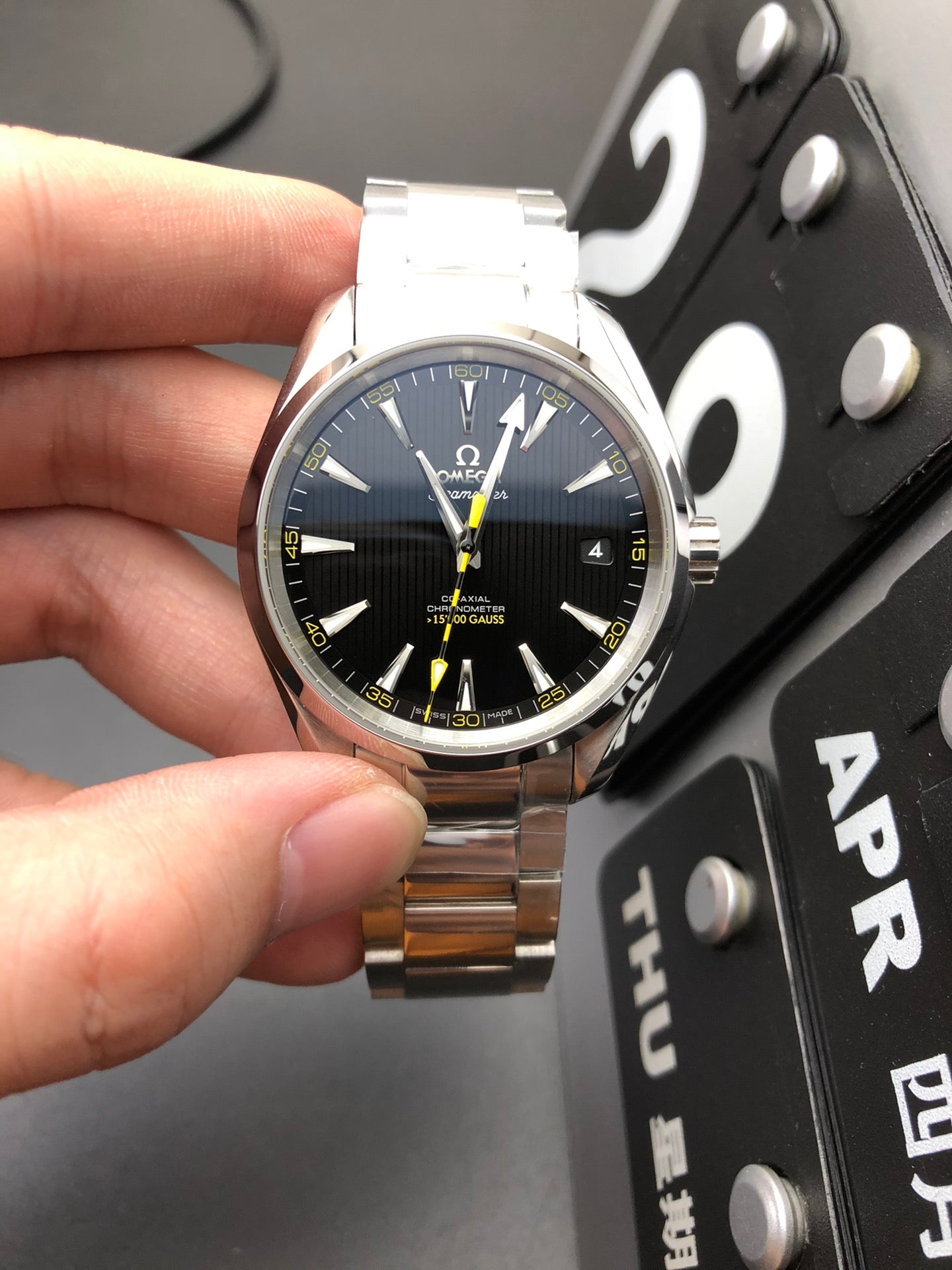Uhr