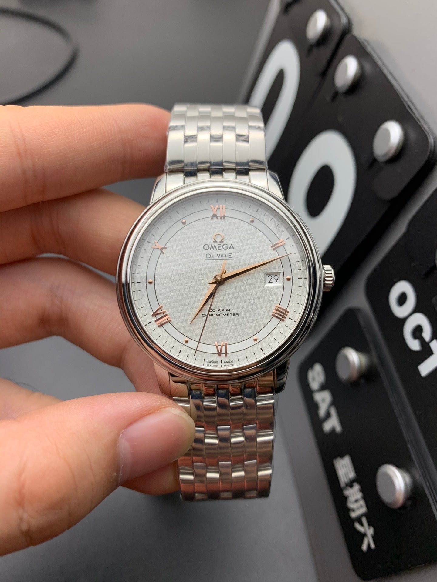 Uhr